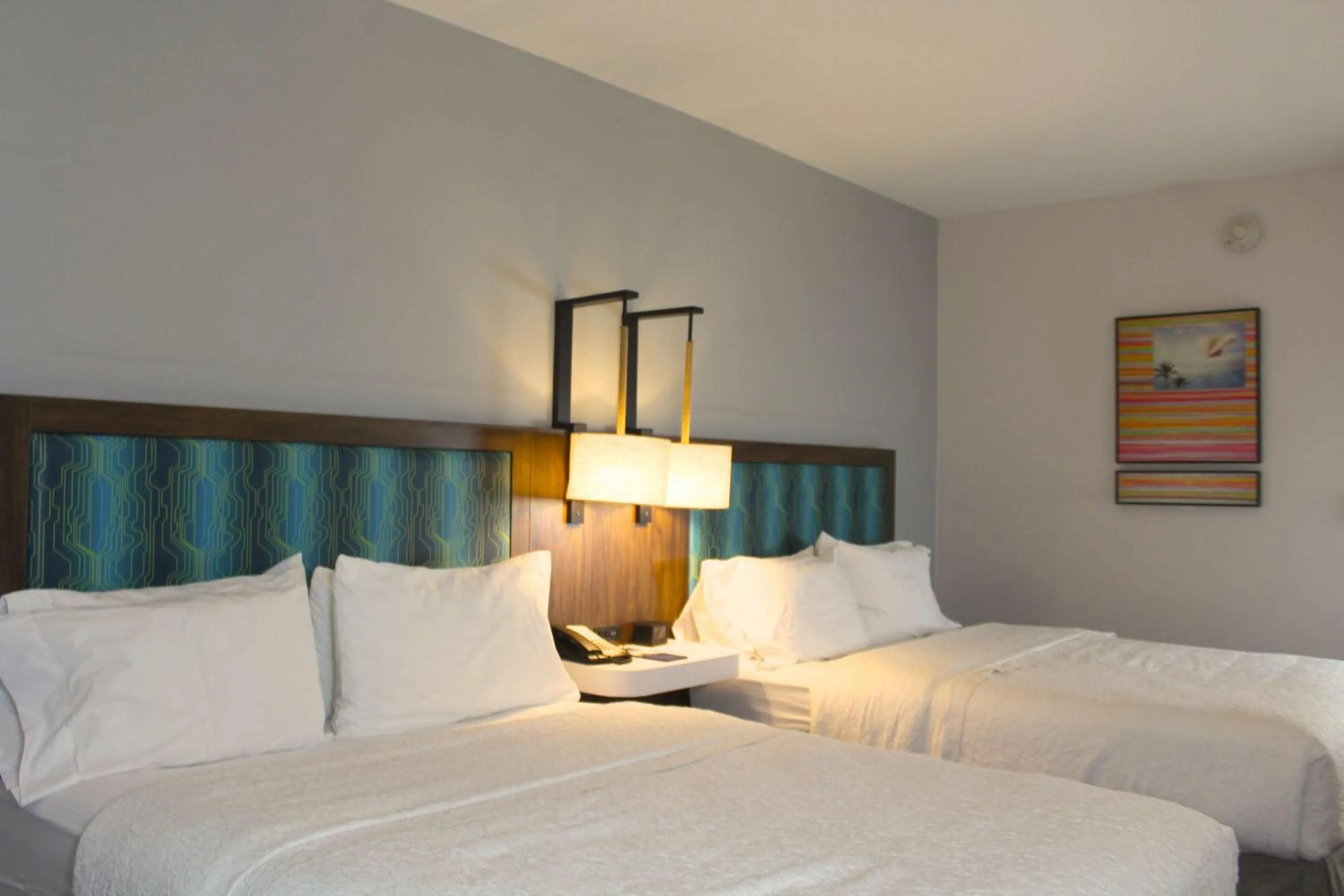 Bed in Hampton Inn & Suites Sarasota / Bradenton - Airport