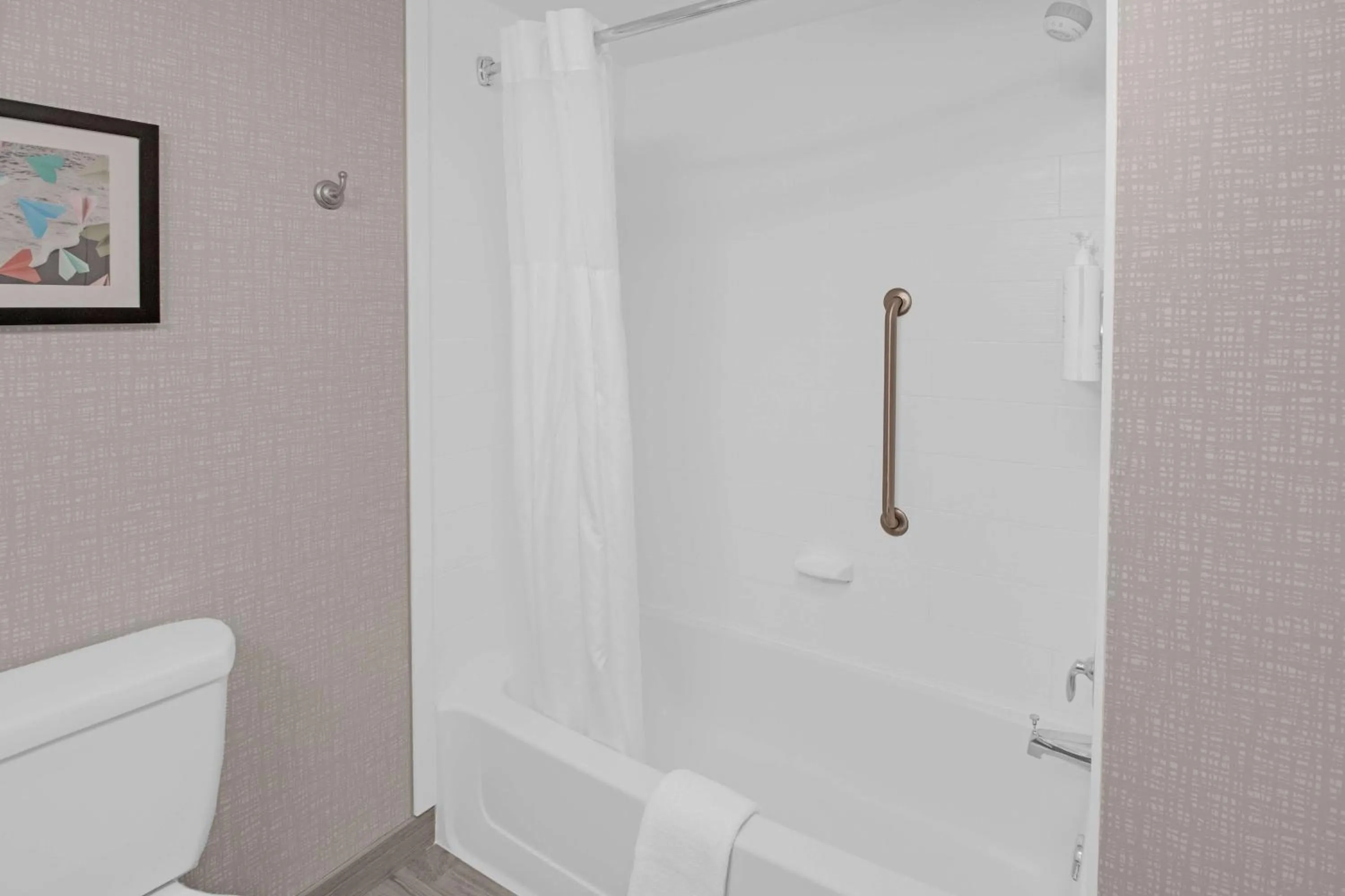 Bathroom in Hampton Inn & Suites Sarasota / Bradenton - Airport