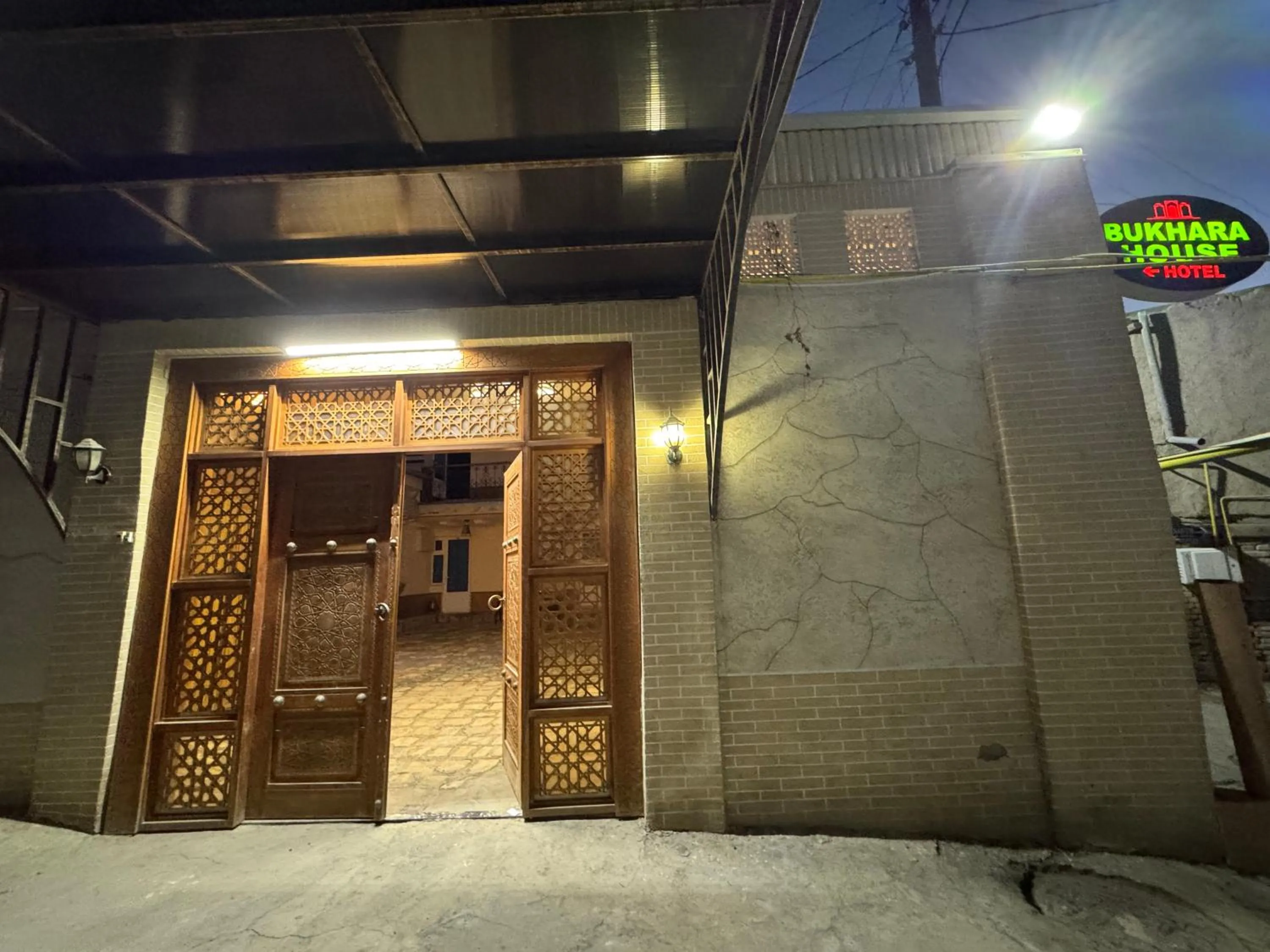 Facade/entrance in Bukhara house hotel