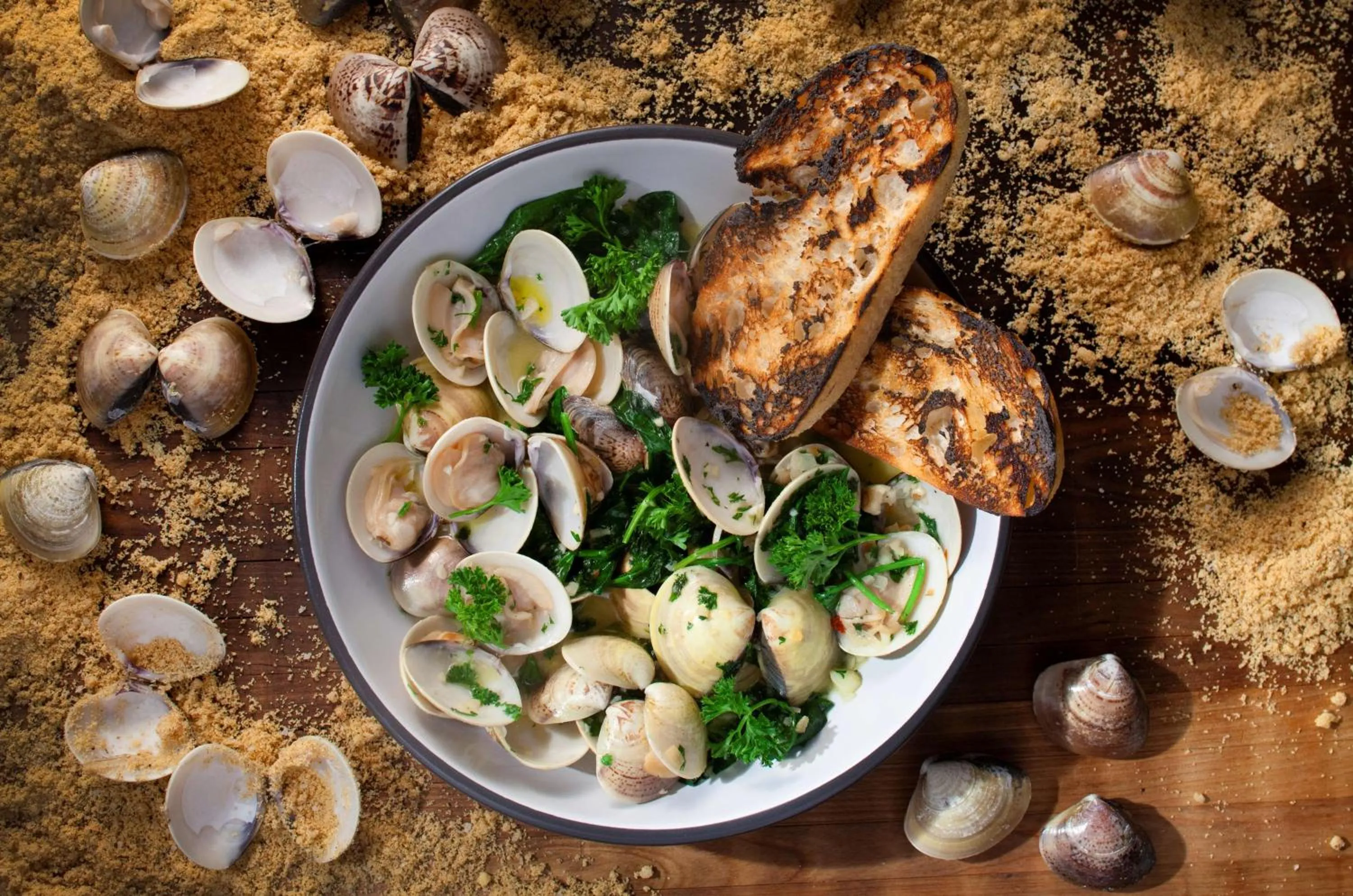 Dining area in DoubleTree by Hilton El Paso Downtown