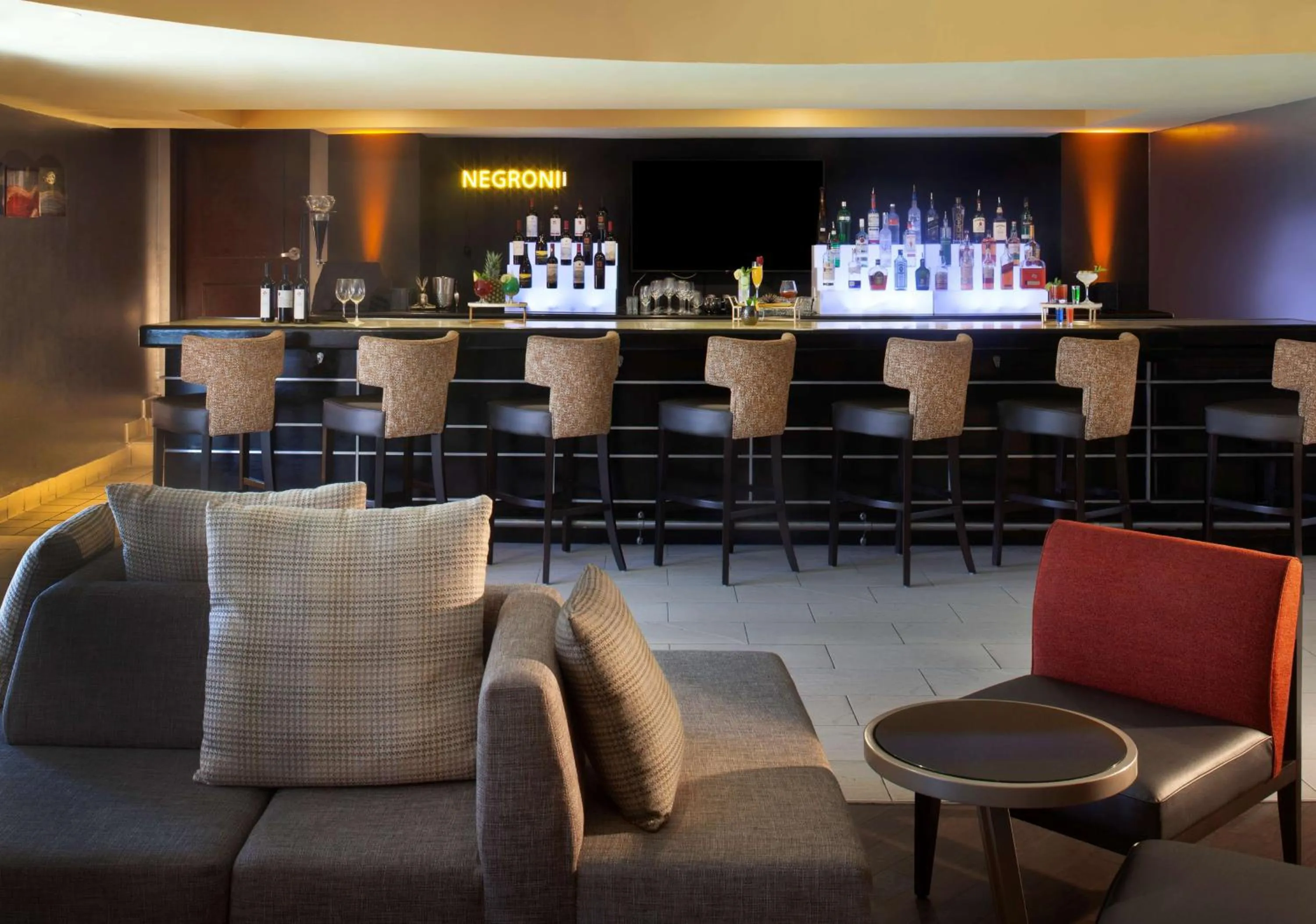 Lounge or bar in DoubleTree by Hilton El Paso Downtown