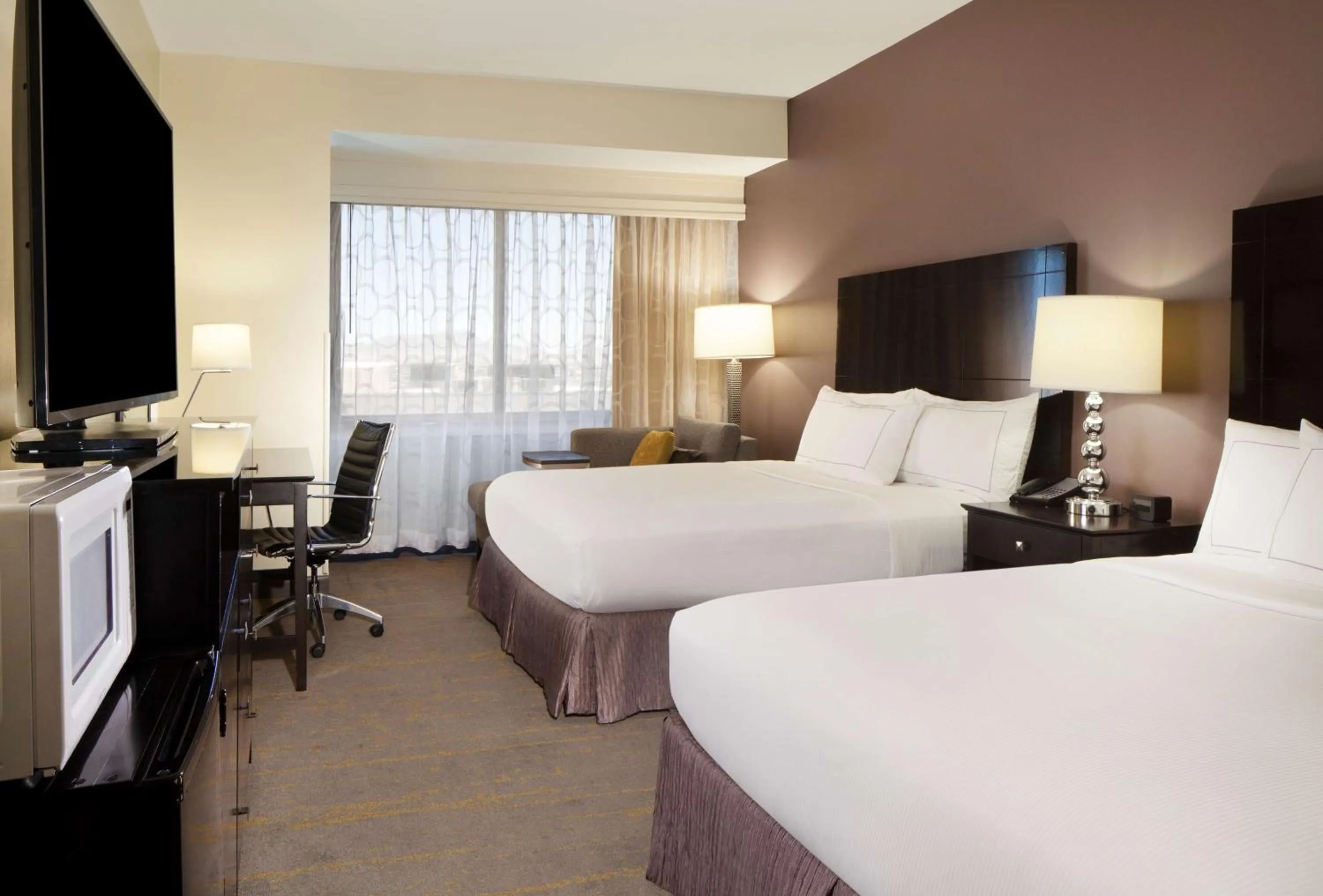 Bedroom, Bed in DoubleTree by Hilton El Paso Downtown