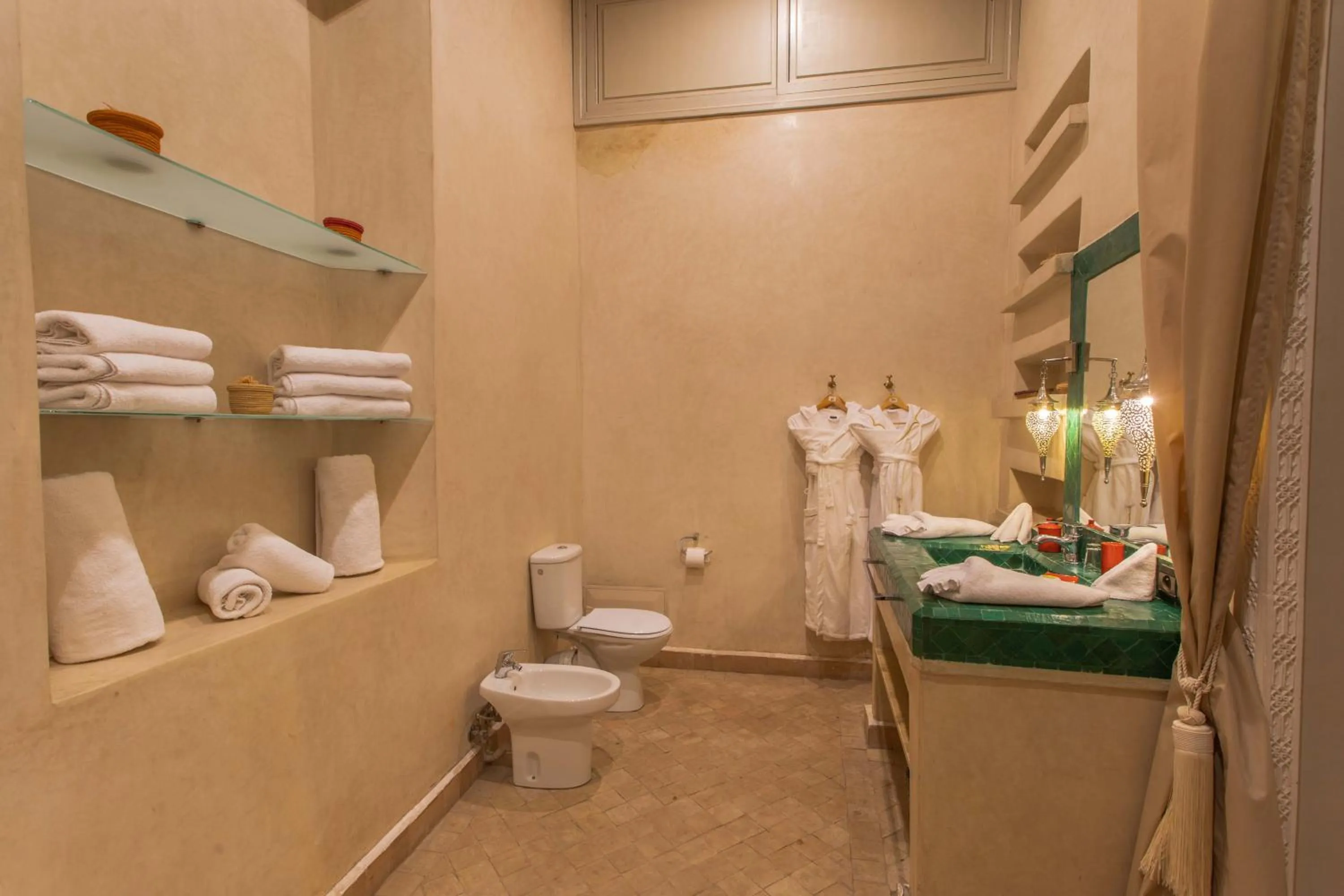 Toilet in Le Medina Privilège Riad & Spa