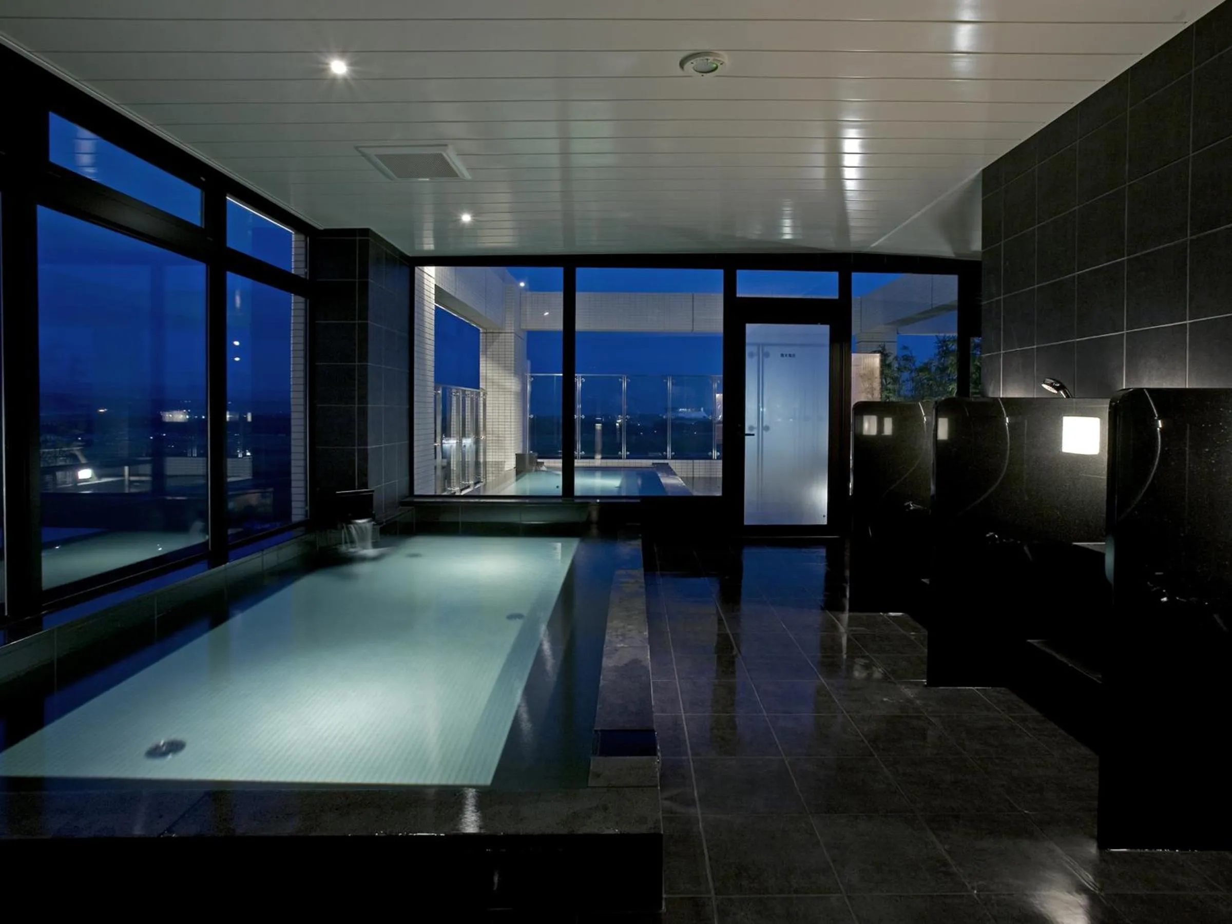 Open Air Bath in Candeo Hotels Kikuyo Kumamoto Airport