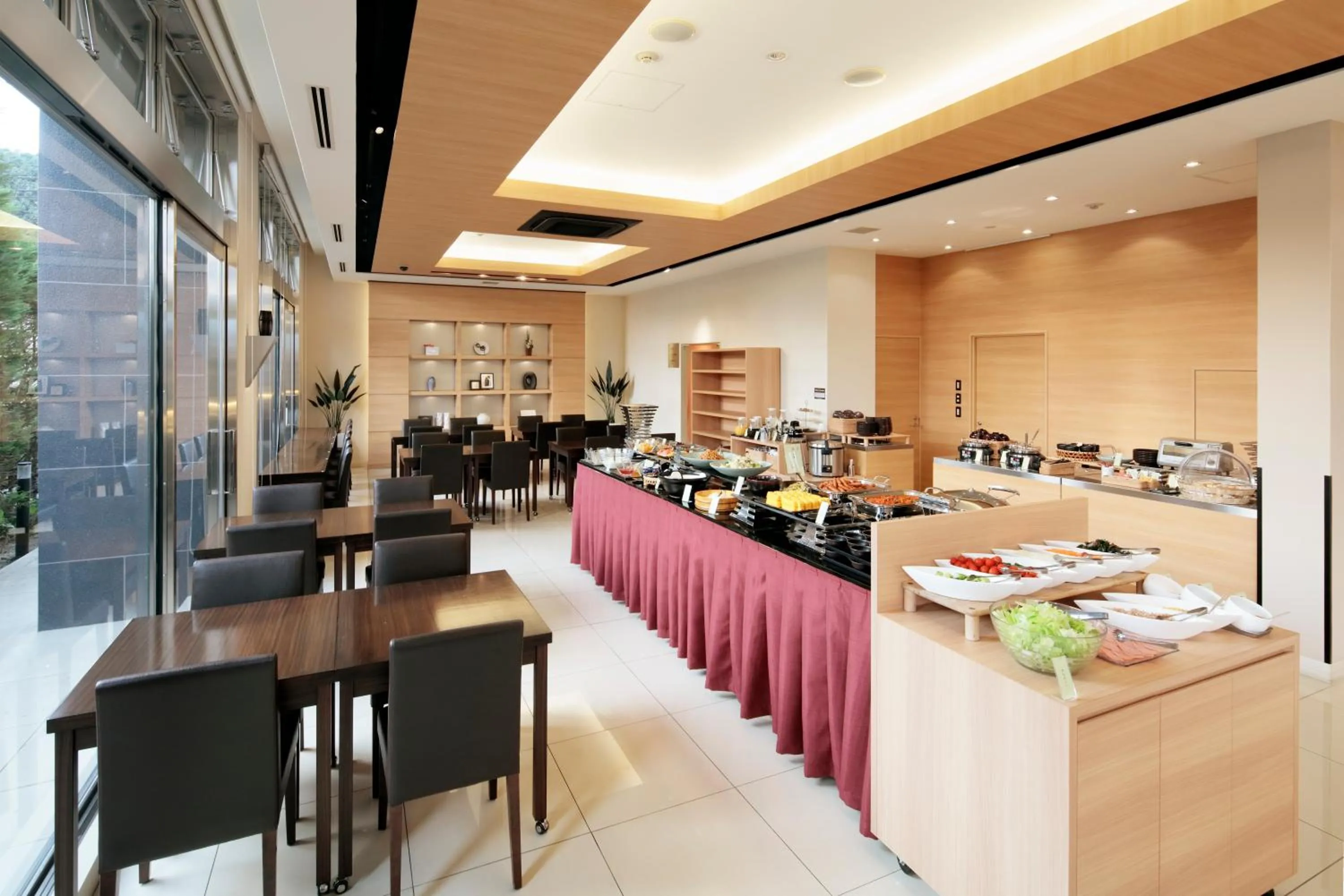 Restaurant/places to eat in Candeo Hotels Kikuyo Kumamoto Airport