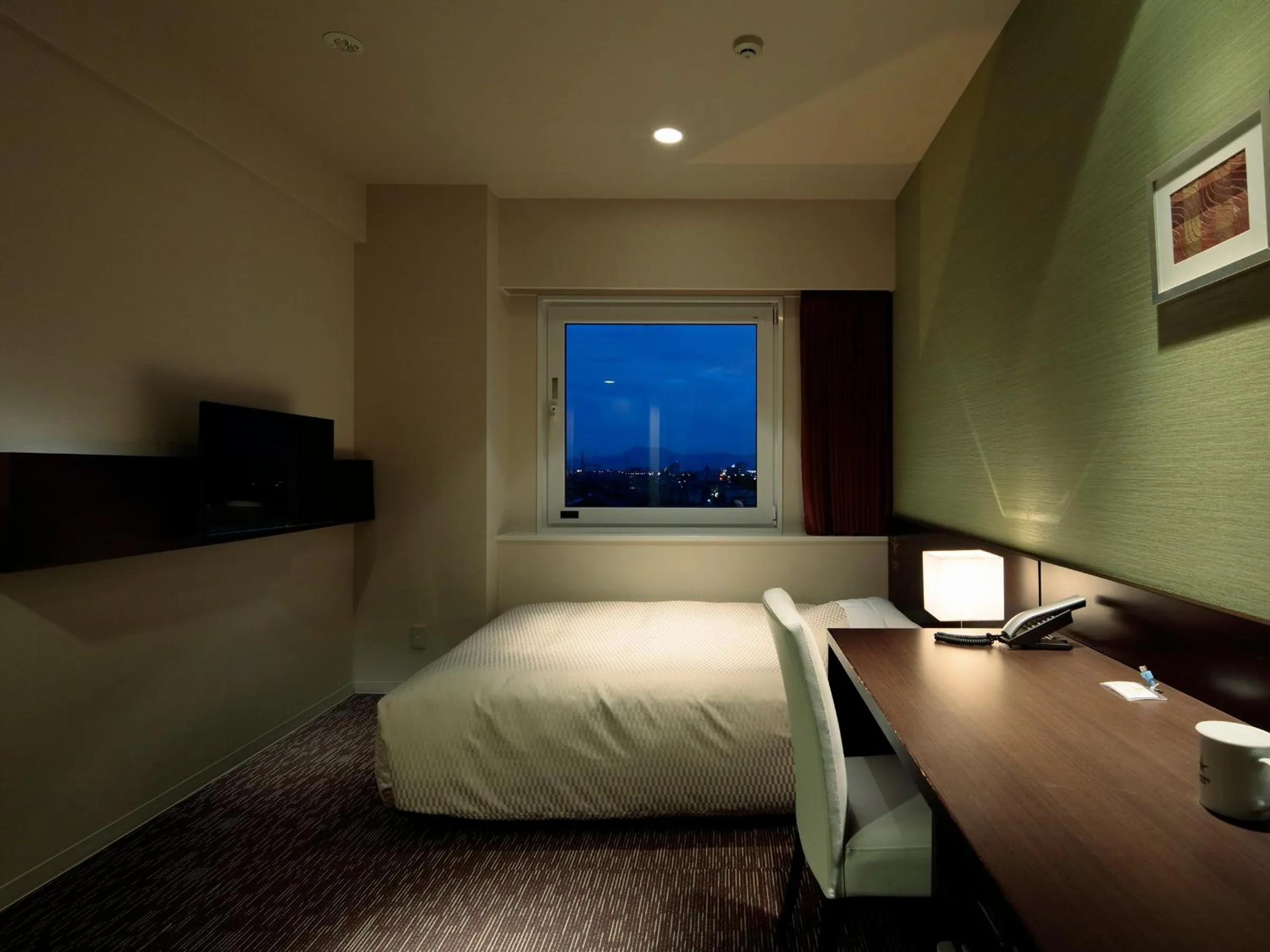 Photo of the whole room, Bed in Candeo Hotels Kikuyo Kumamoto Airport