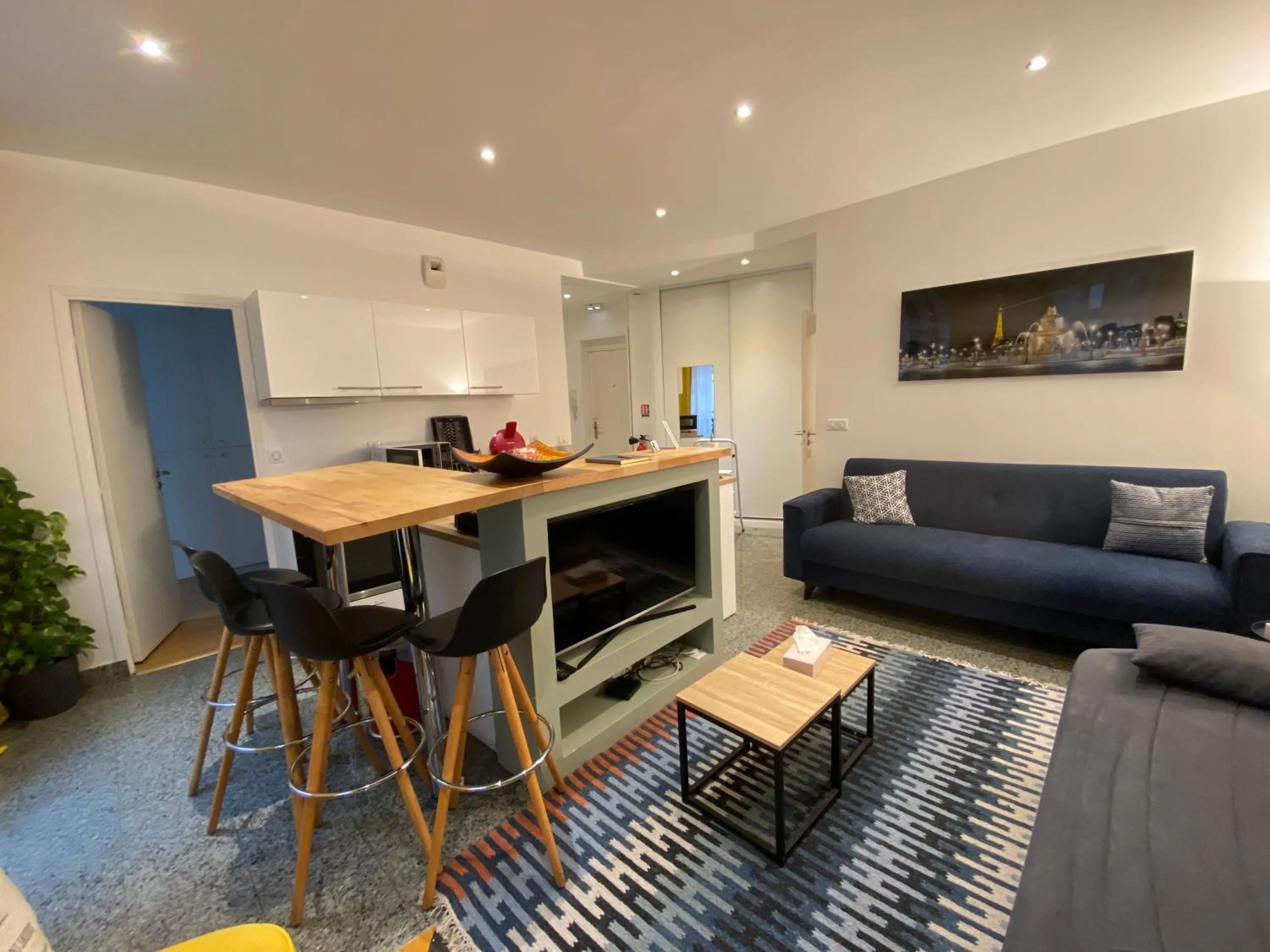 Paris City Flat App entier N106 F3