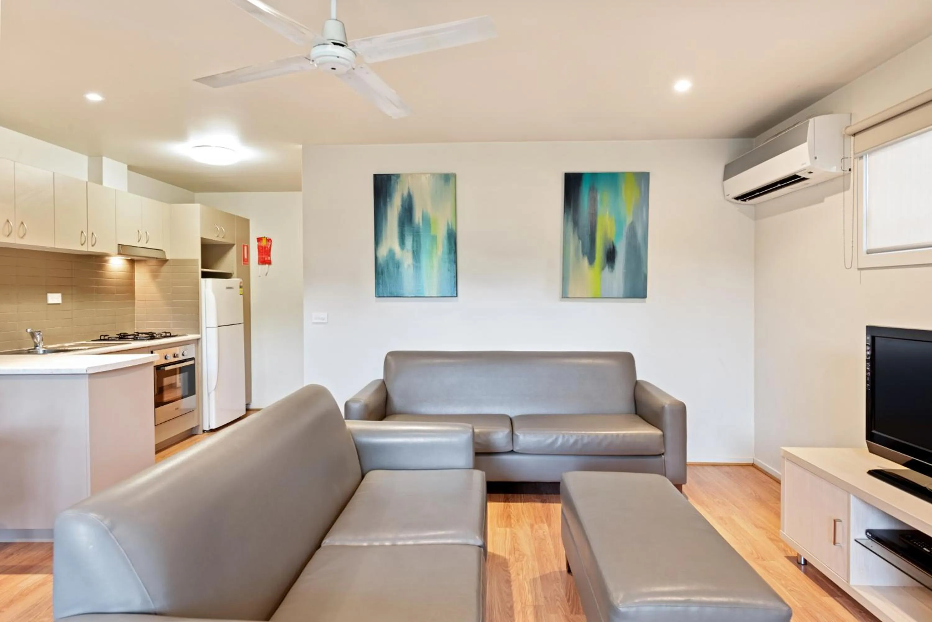 Living room in Discovery Parks - Lake Hume, Victoria