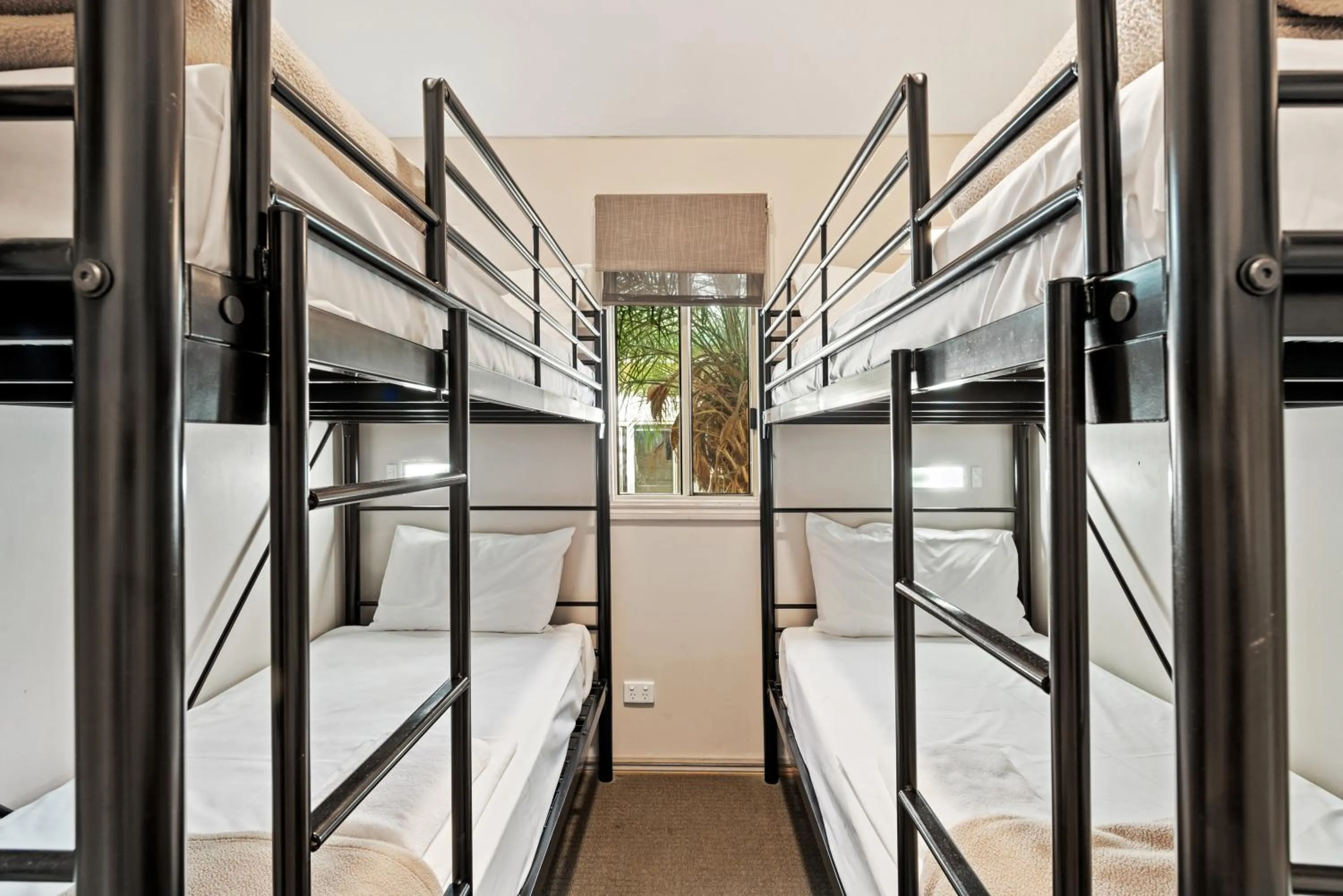 bunk bed, Bed in Discovery Parks - Lake Hume, Victoria