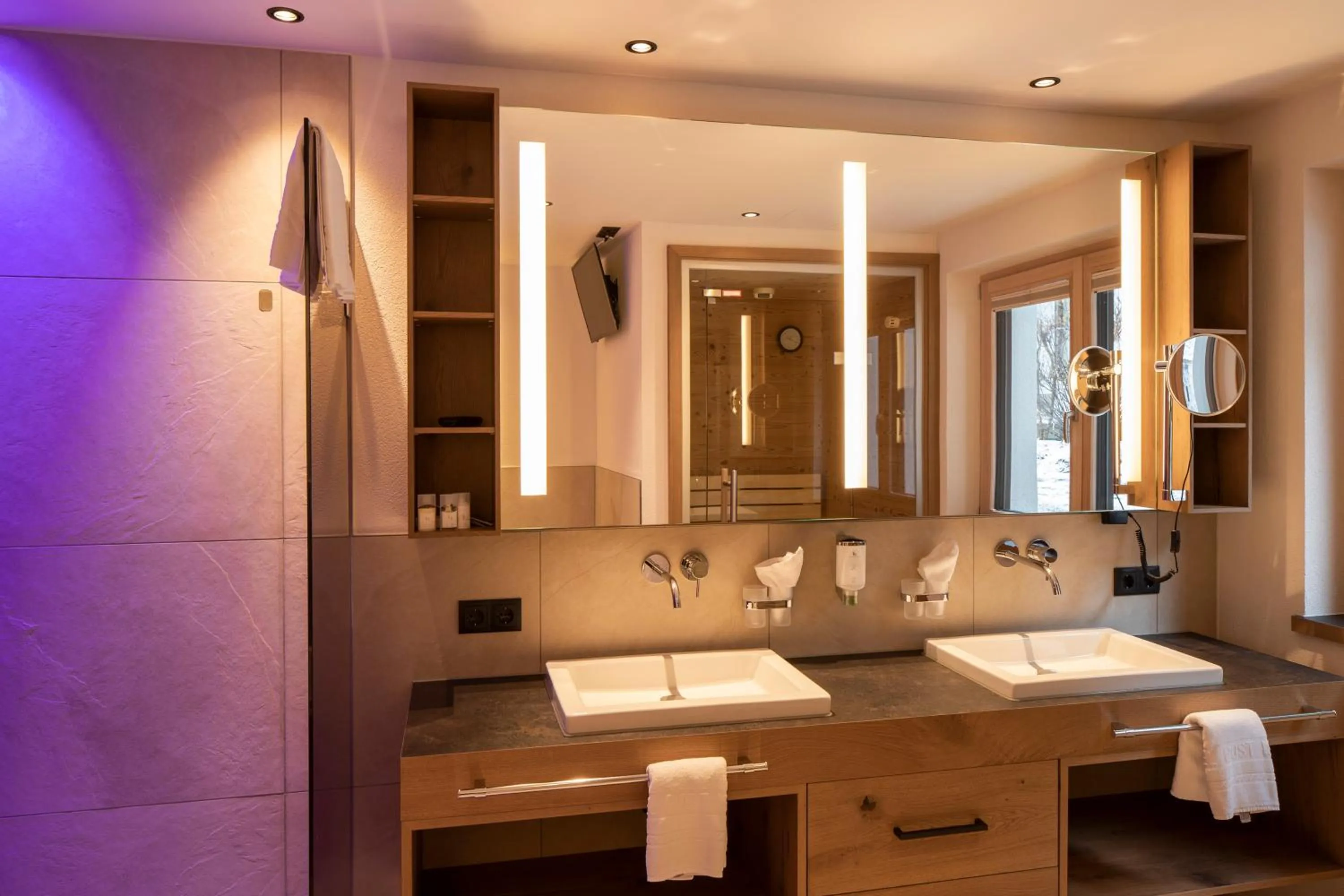 Photo of the whole room in Superior Hotel Post Ischgl