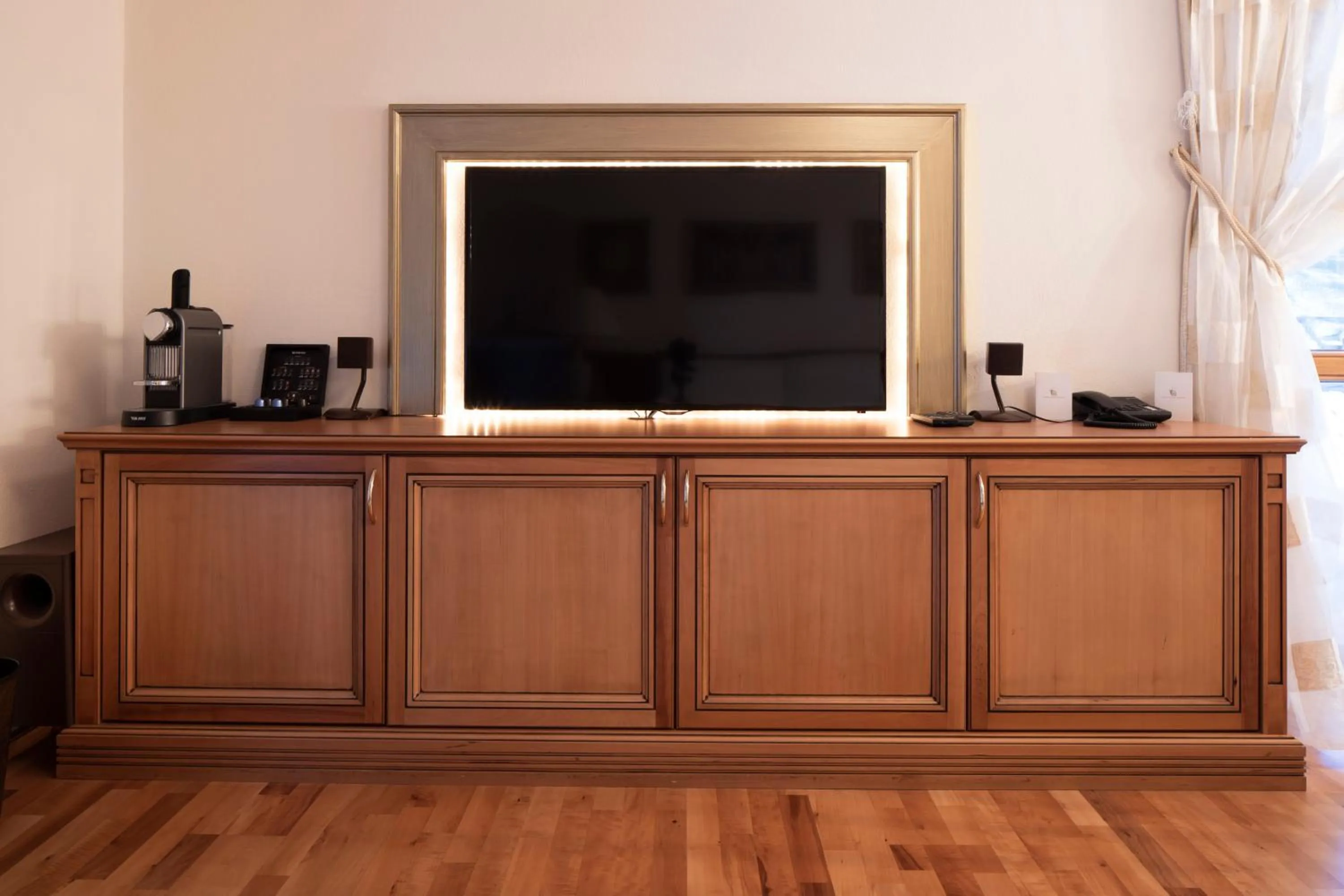 TV and multimedia in Superior Hotel Post Ischgl