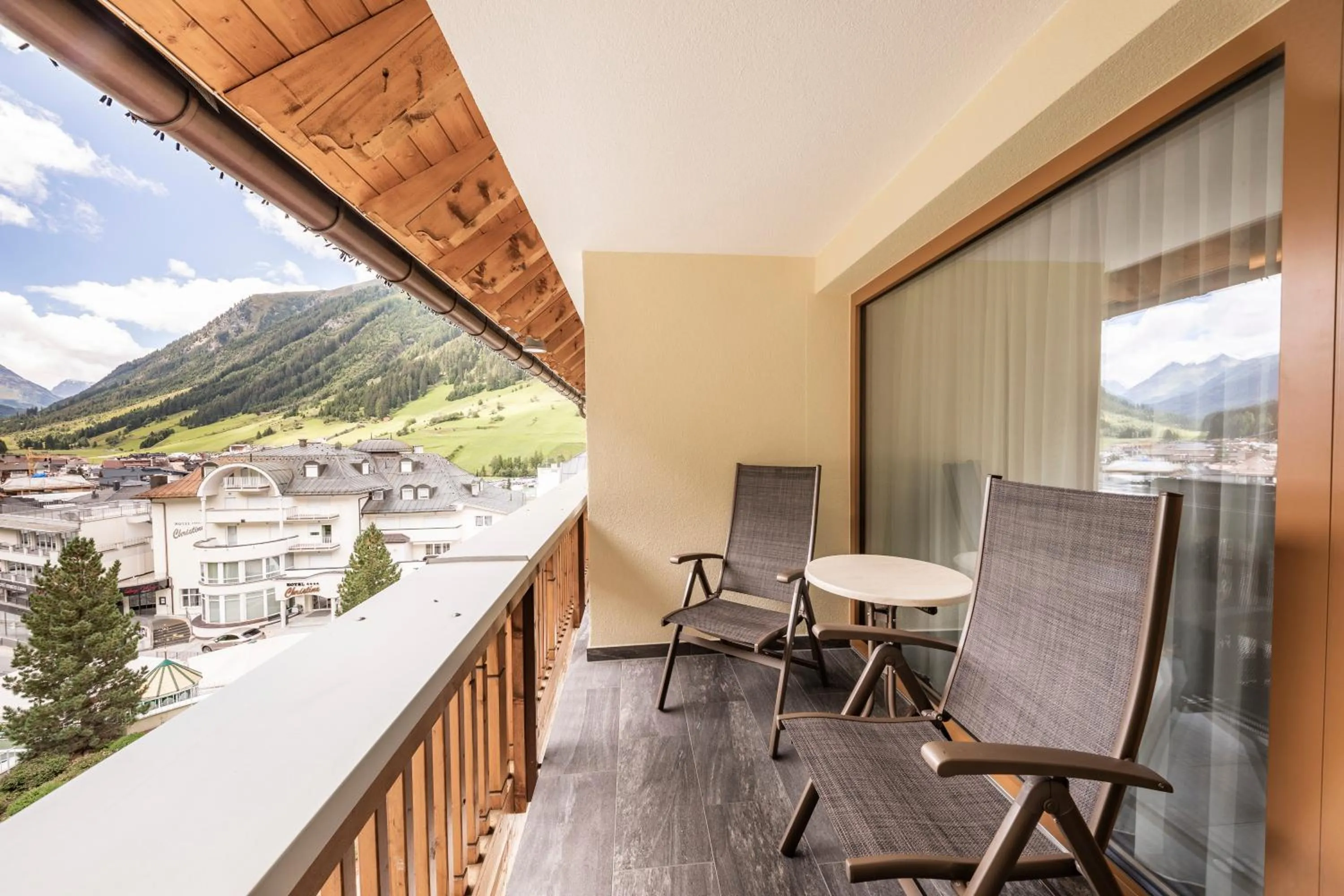 Balcony/Terrace in Superior Hotel Post Ischgl