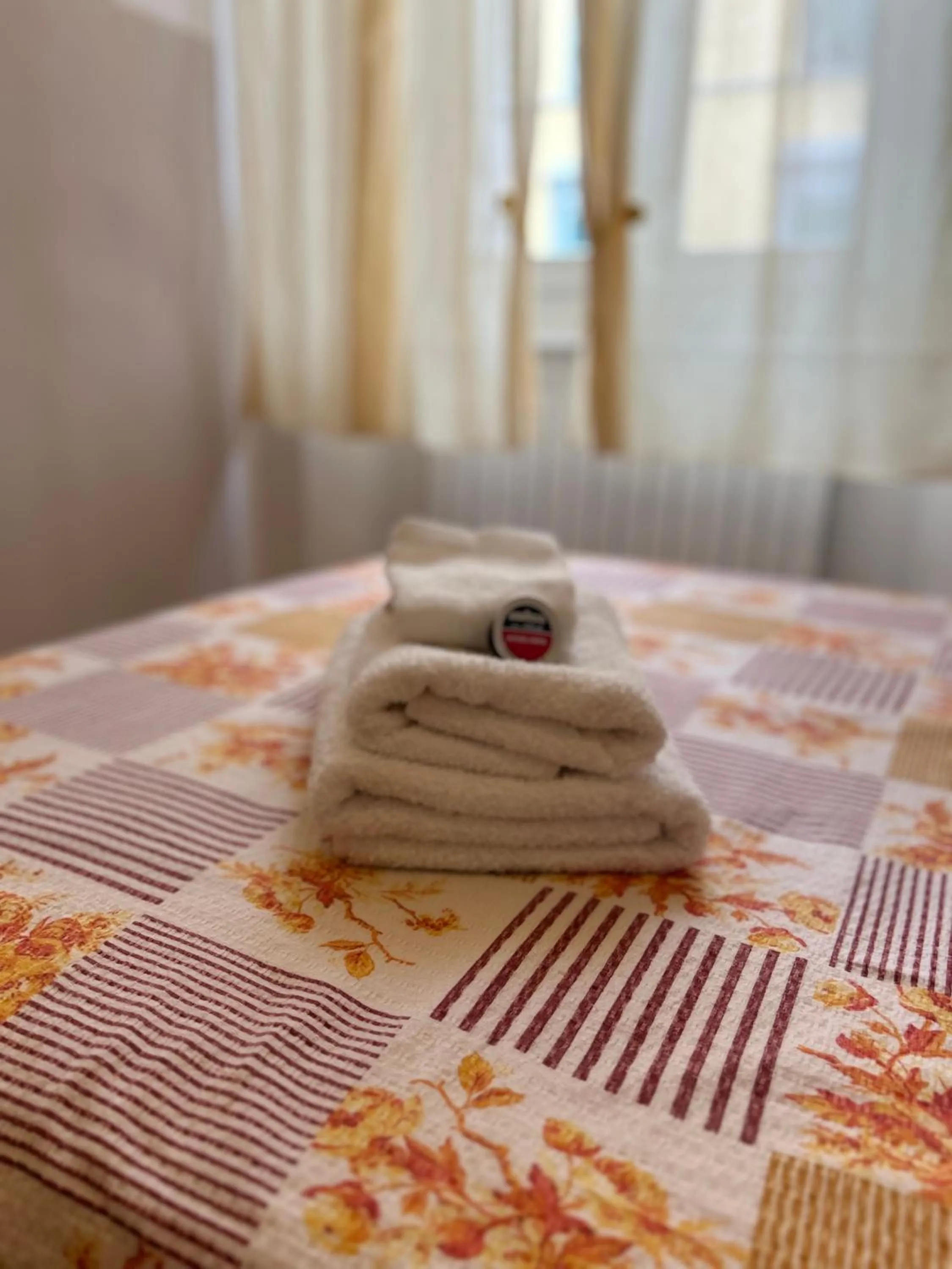 towels, Bed in La Magnolia