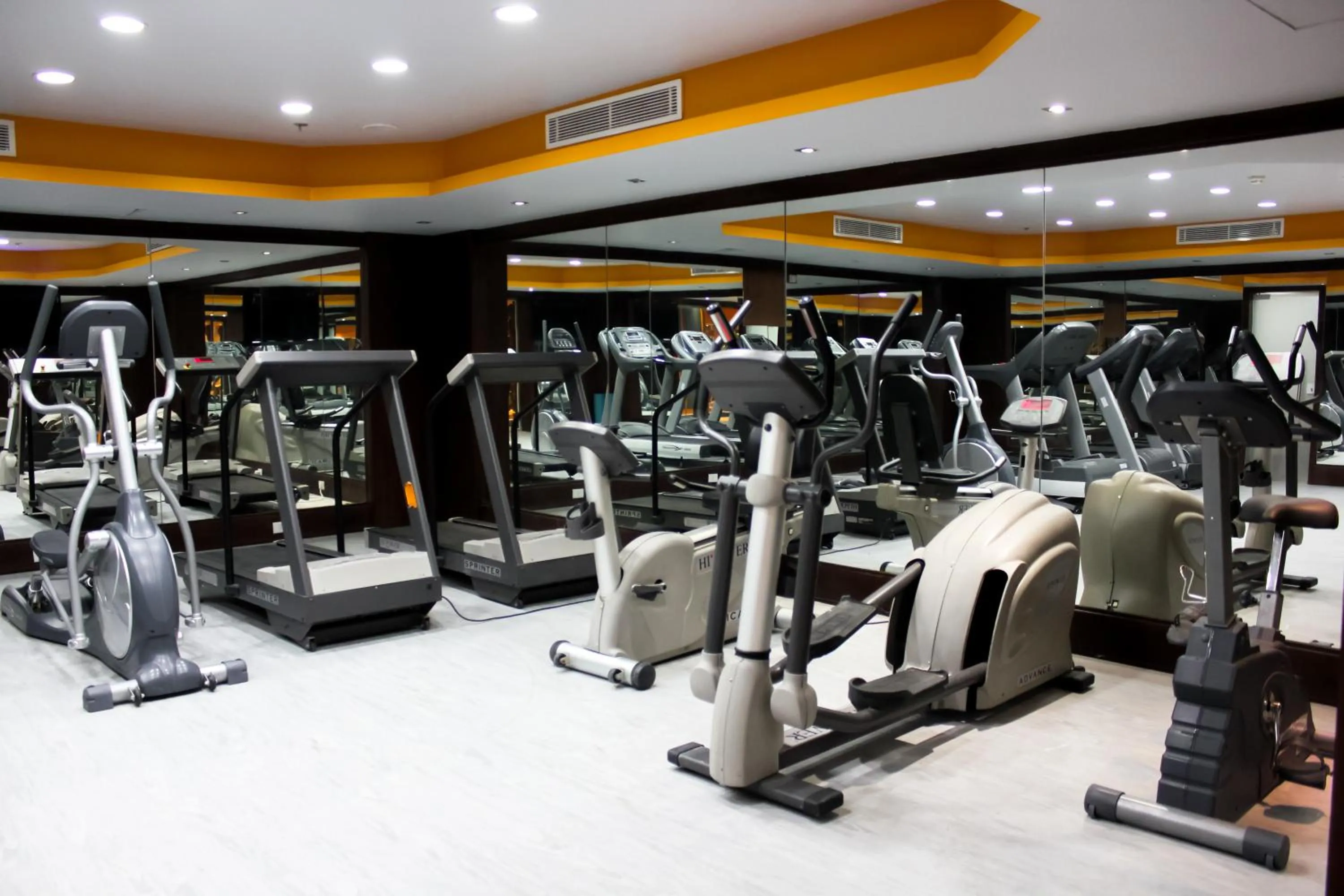 Fitness centre/facilities in Days Inn Hotel & Suites Amman