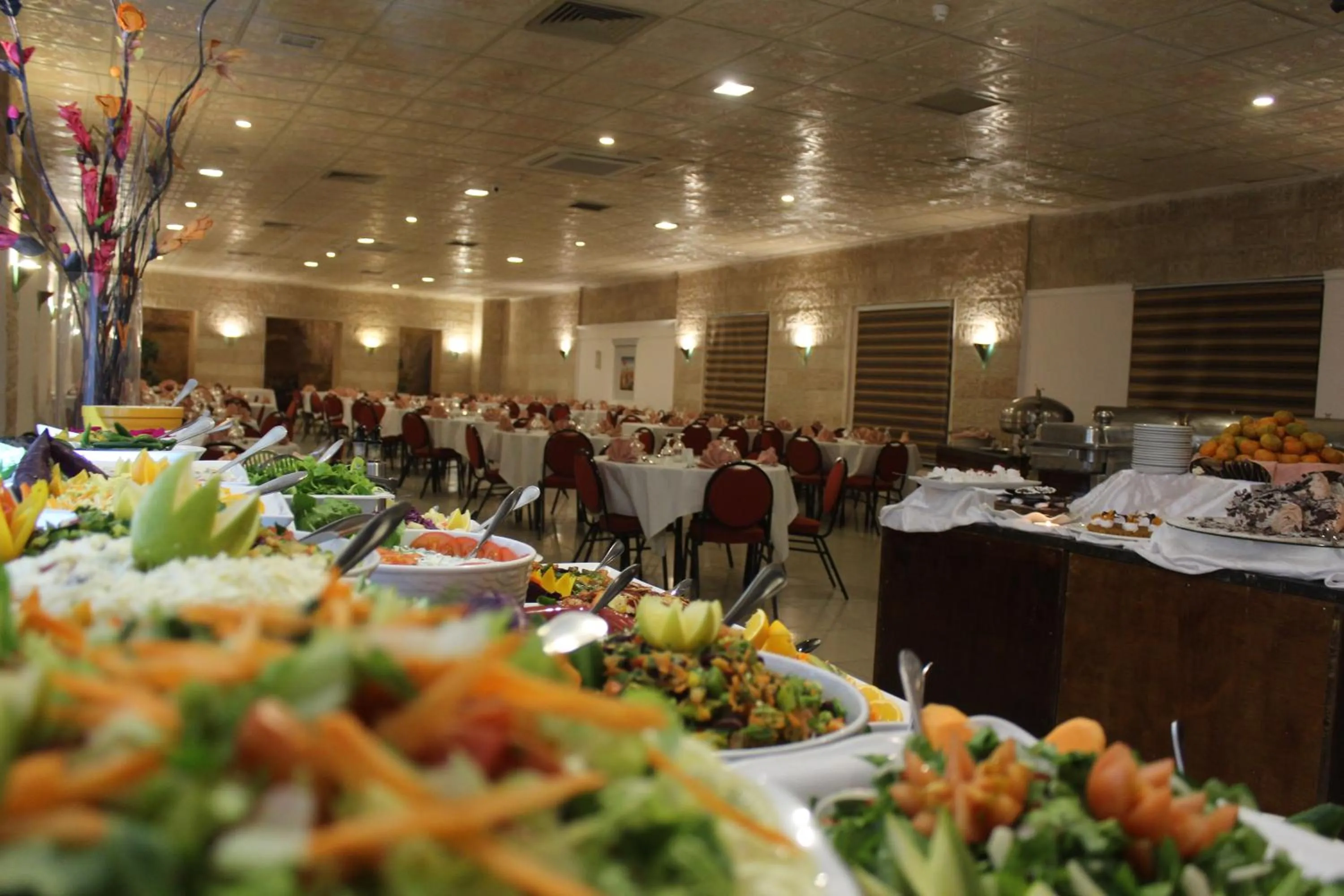 Restaurant/places to eat in Edom Hotel