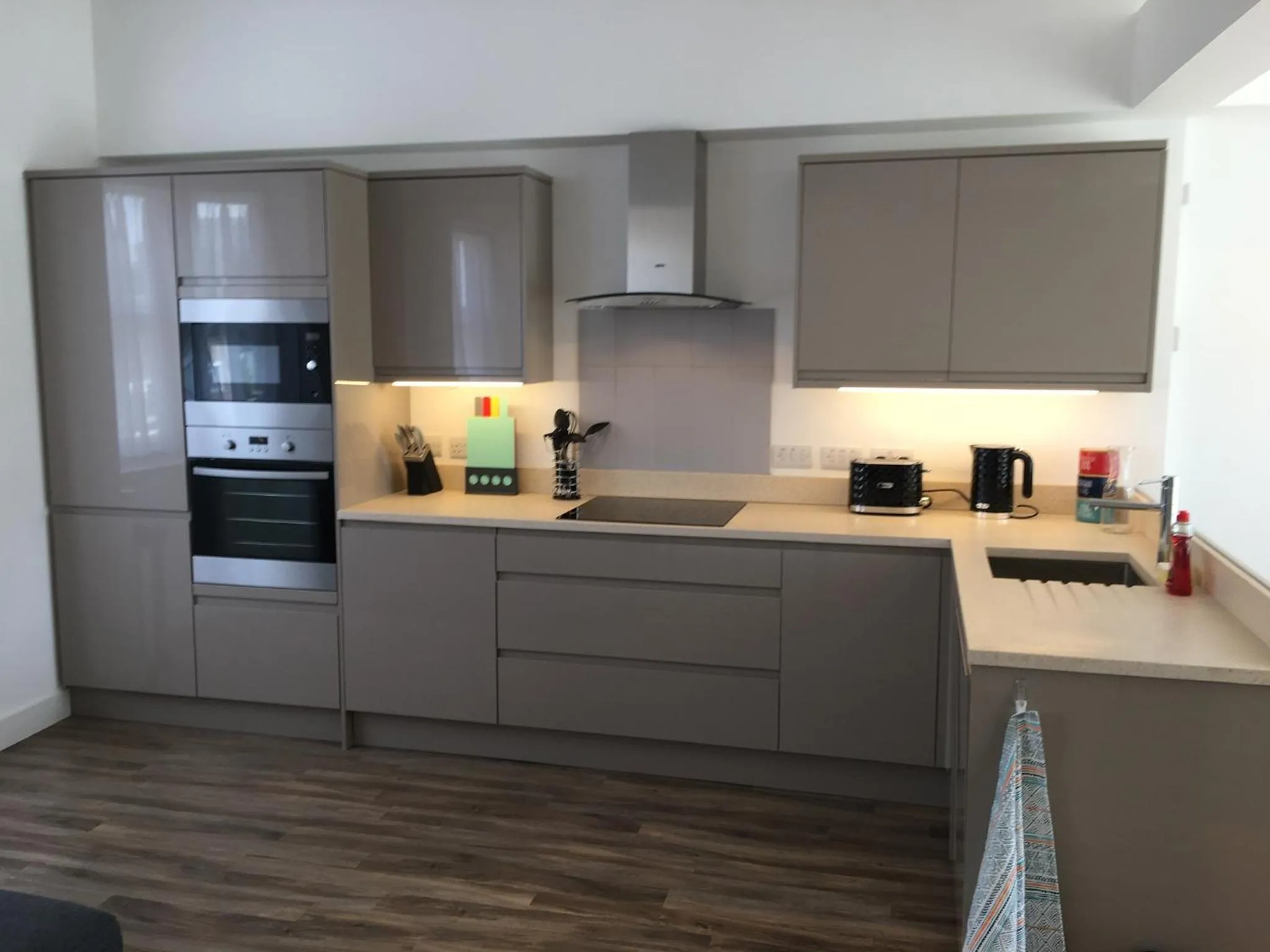 Coffee/tea facilities in Kemp Town Sea View Balcony Apartment