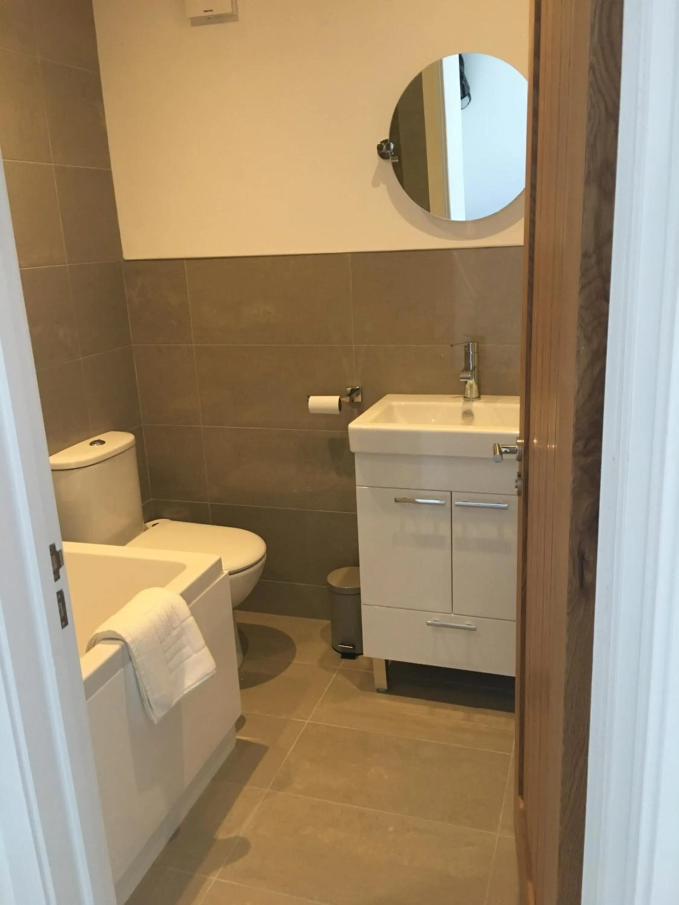 Bathroom in Kemp Town Sea View Balcony Apartment