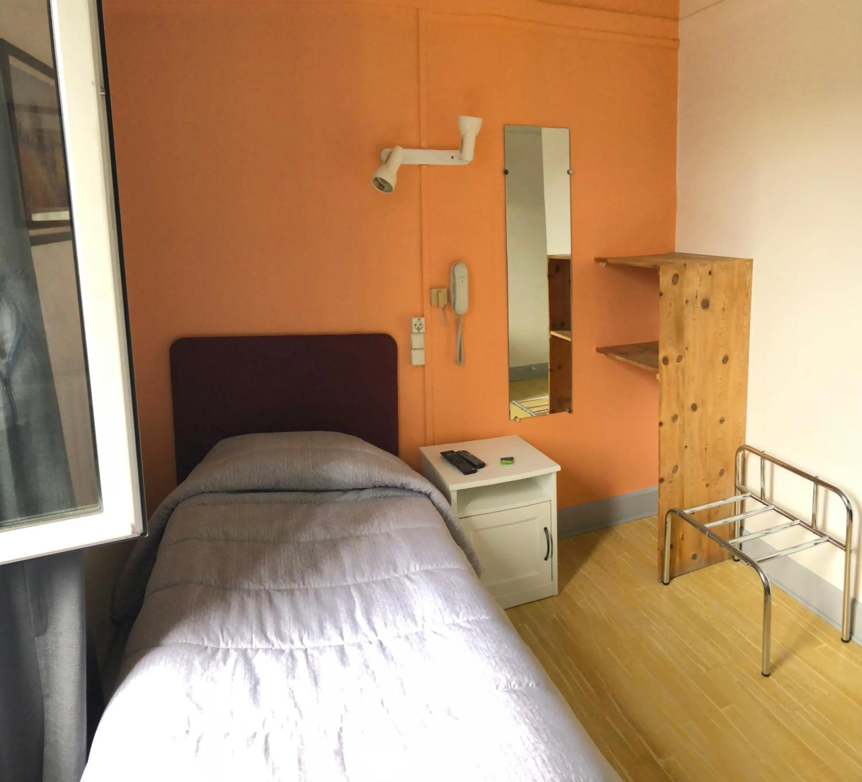 Bed in Hôtel De Paris