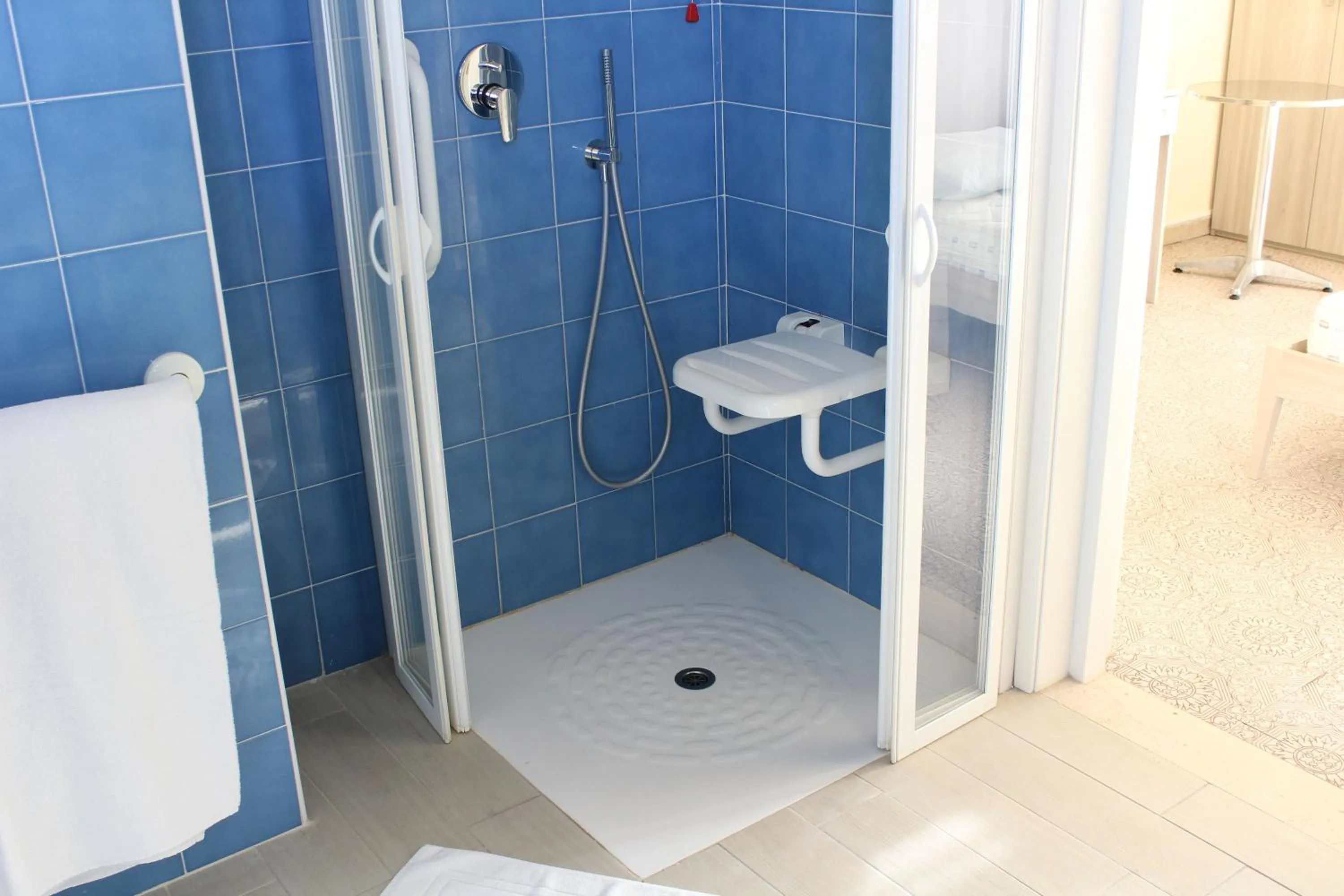 Shower in Hotel Luca