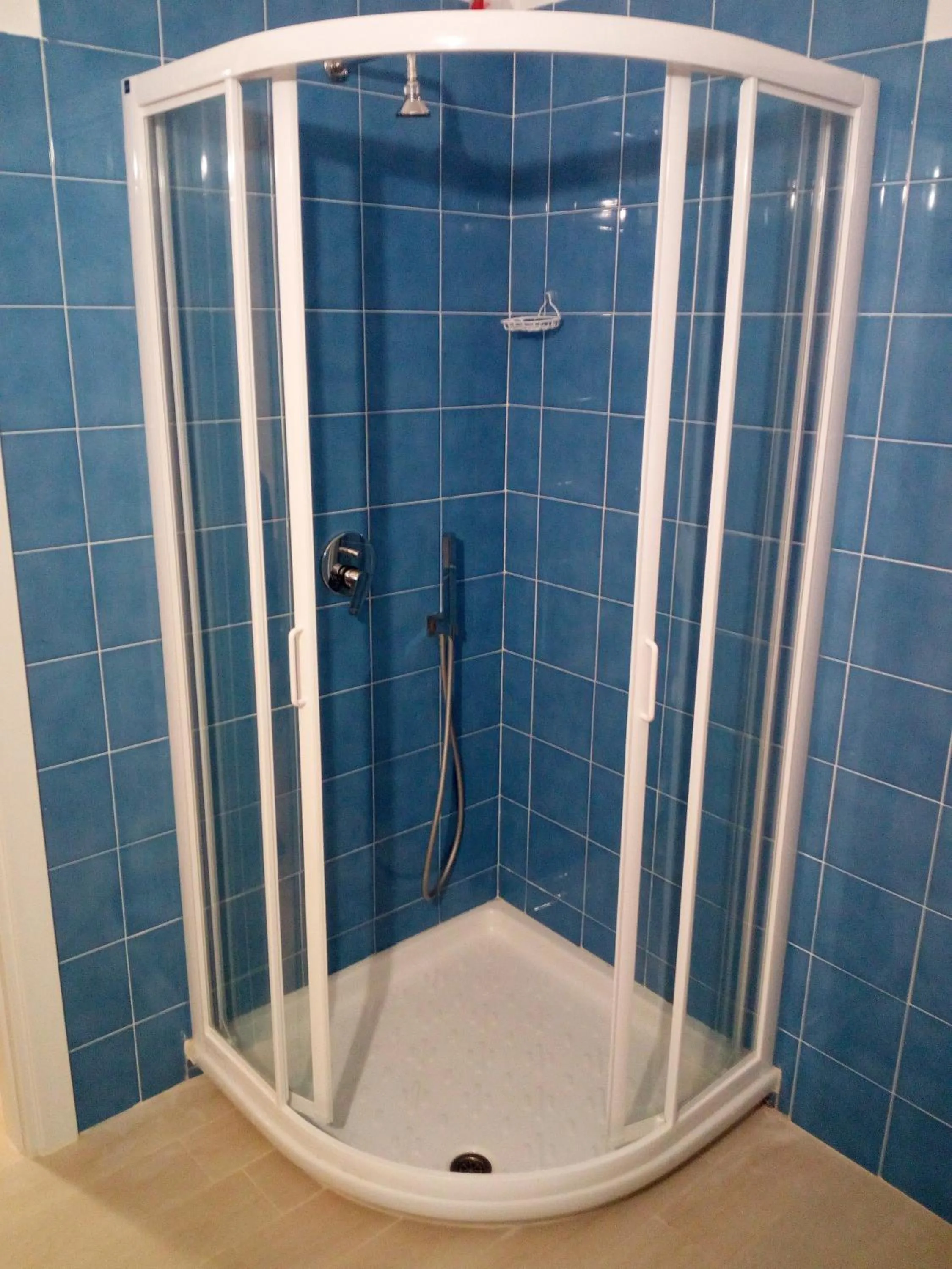 Shower in Hotel Luca
