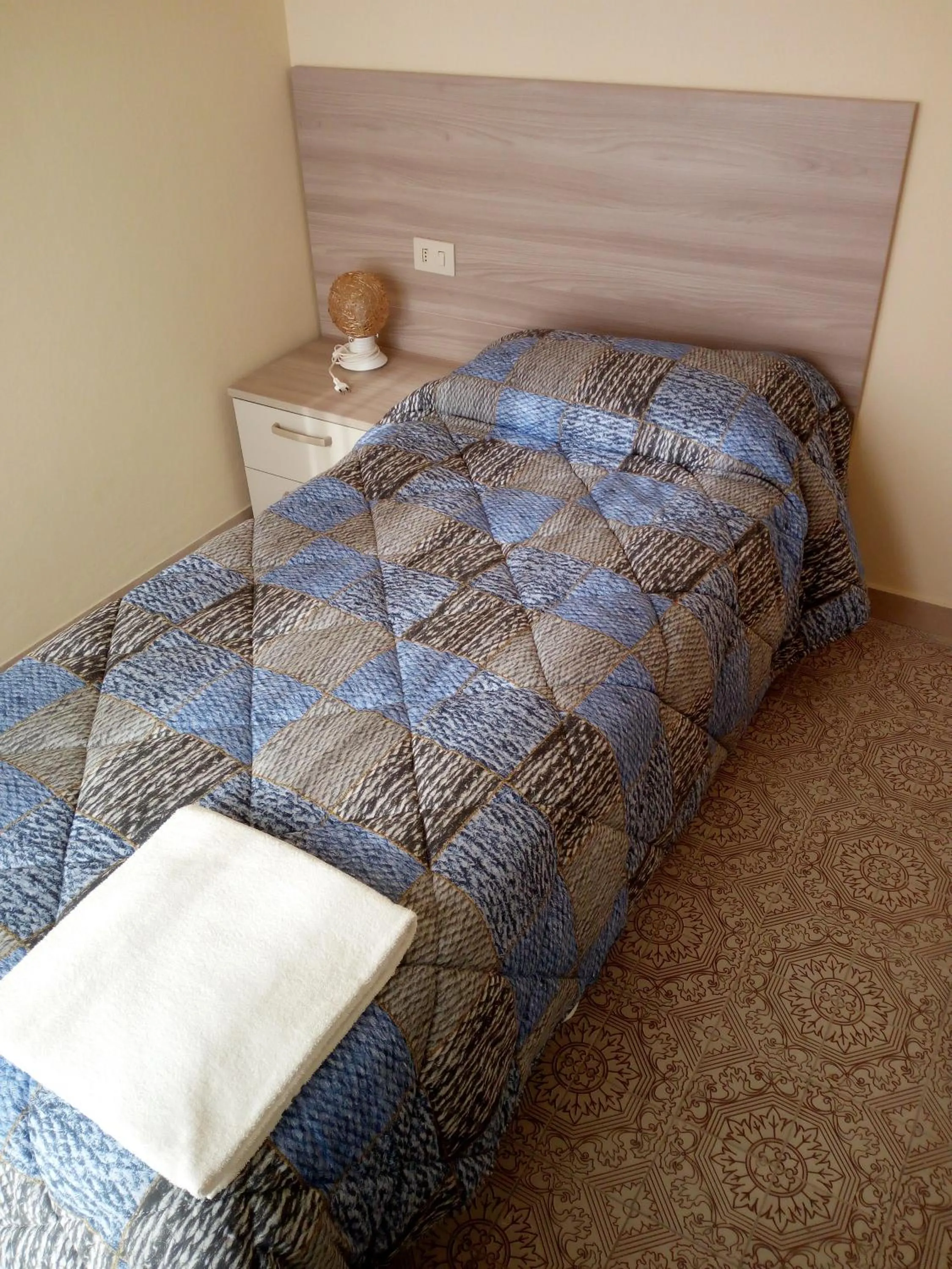 Bed in Hotel Luca