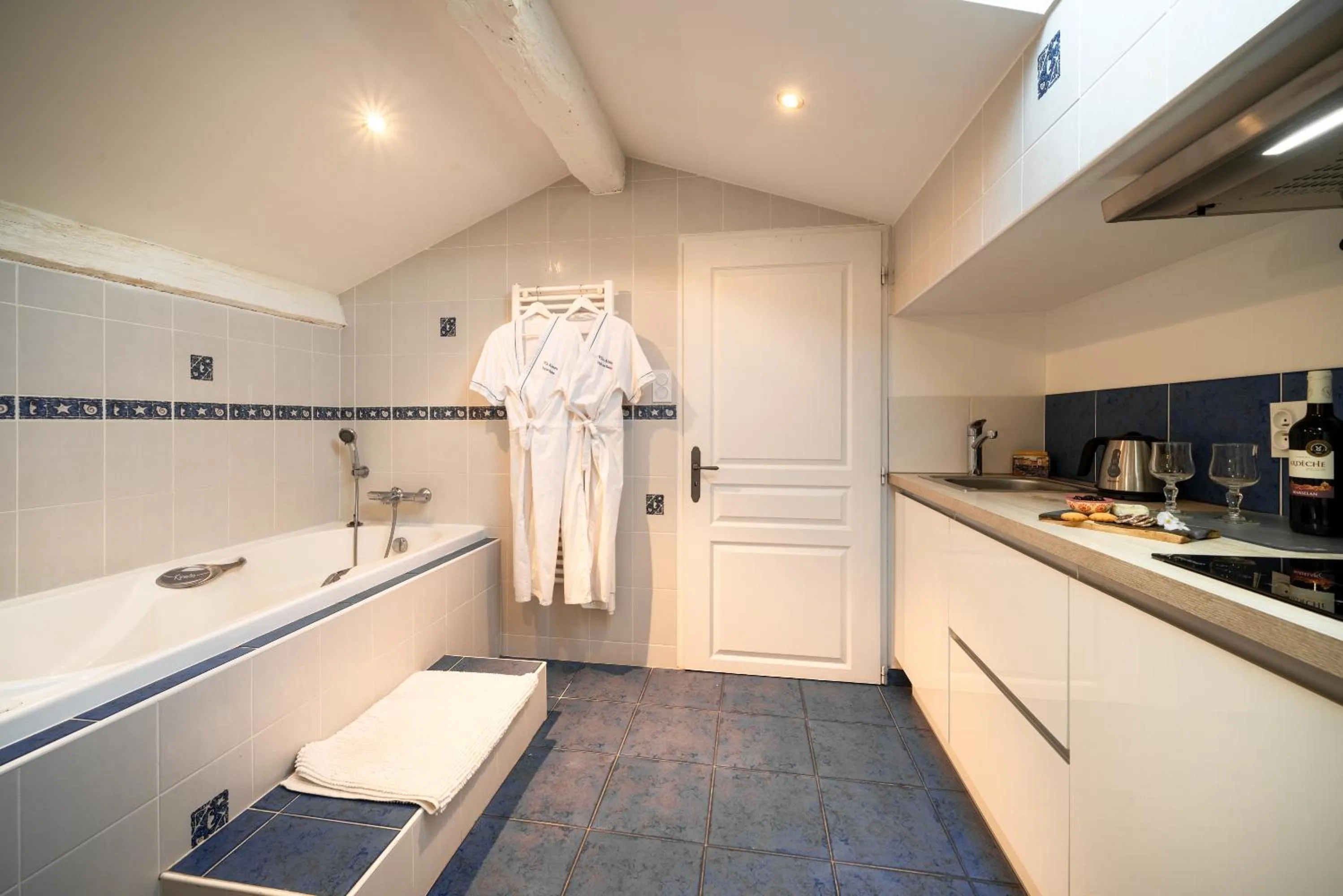 Bathroom in Villa Aimée Luxury Apartments with Heated Pool