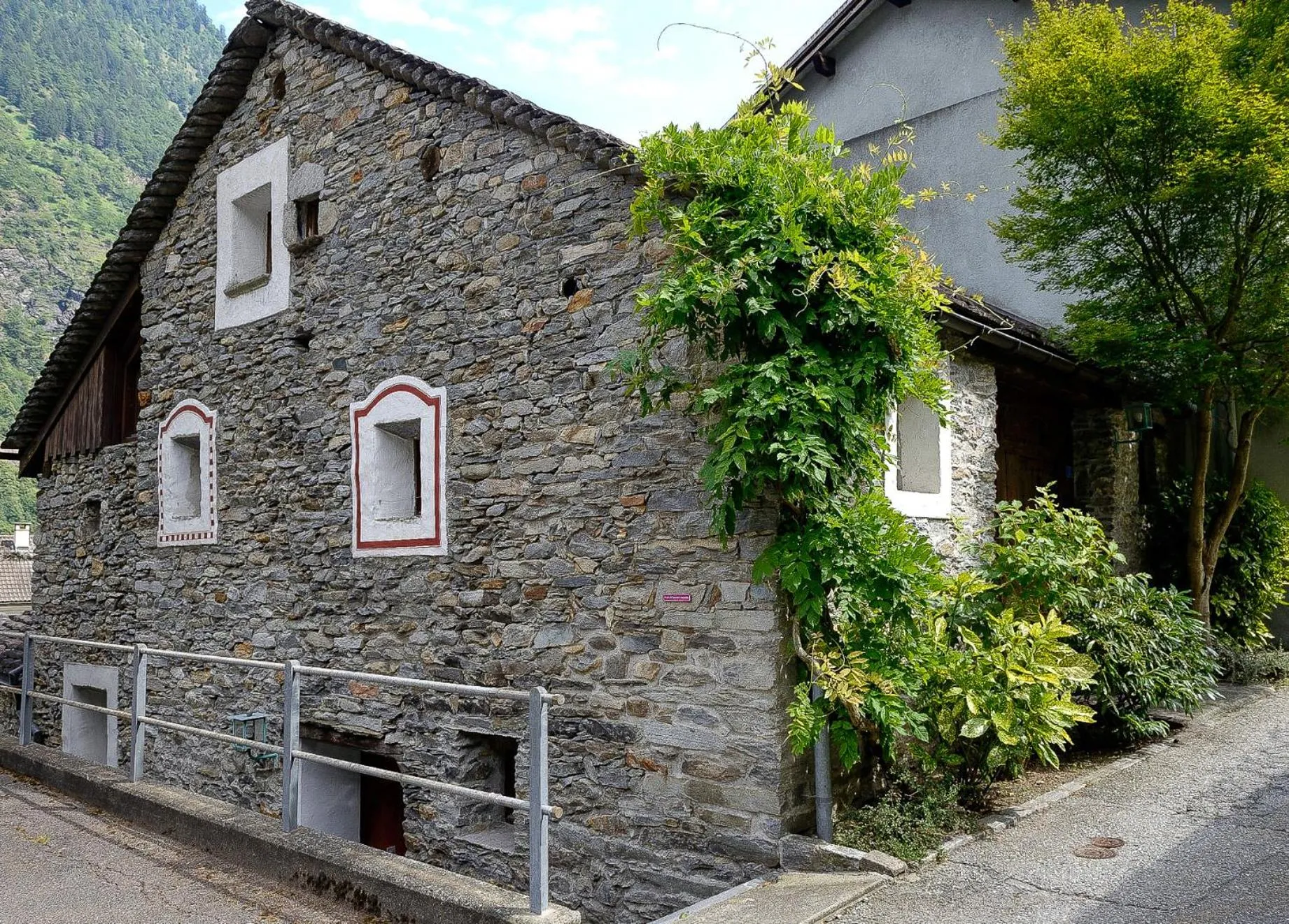 Property building in Hotel Soazza