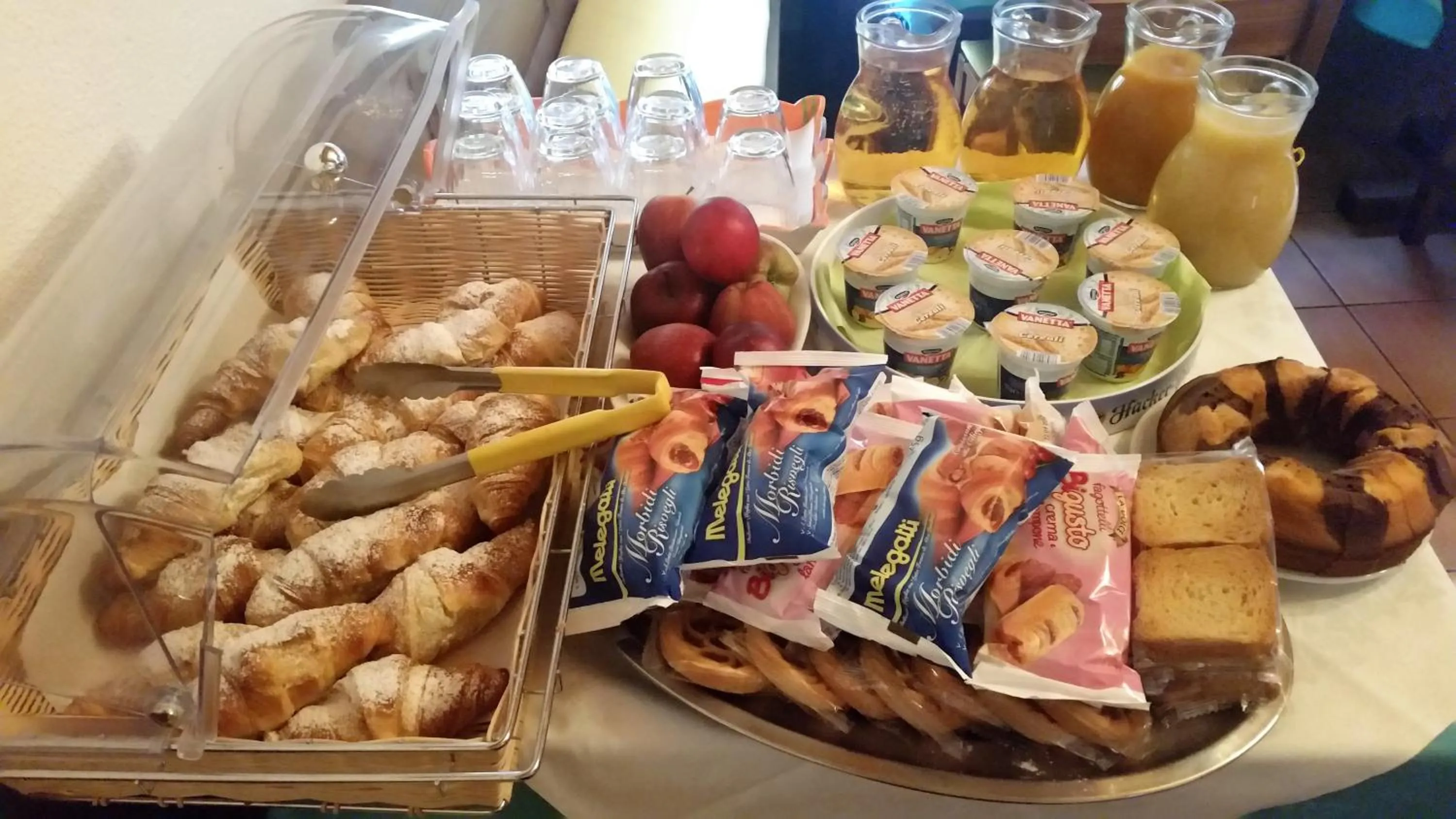 Continental breakfast in Hotel Soazza