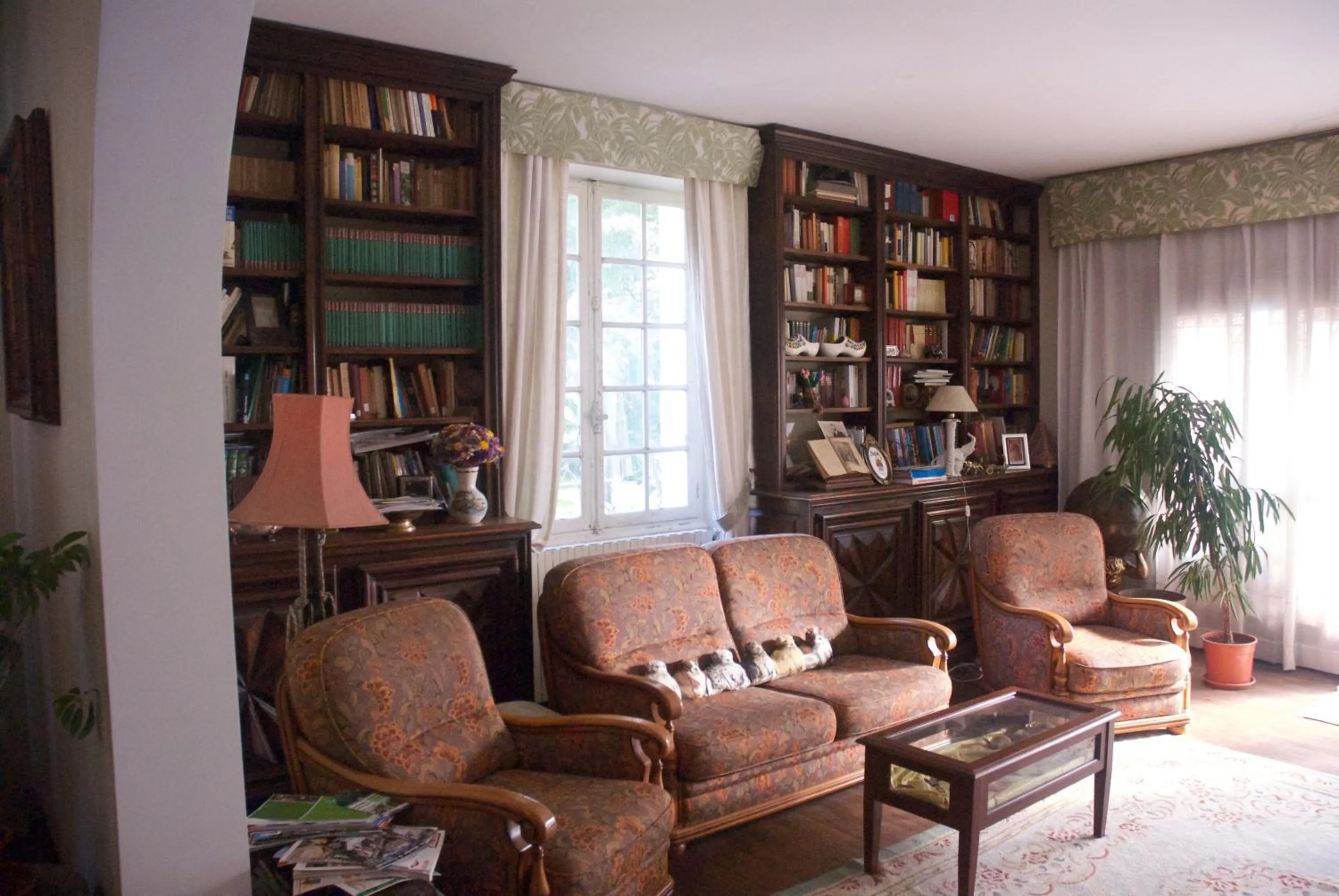 Communal lounge/ TV room in Le Clos des Cèdres b&b