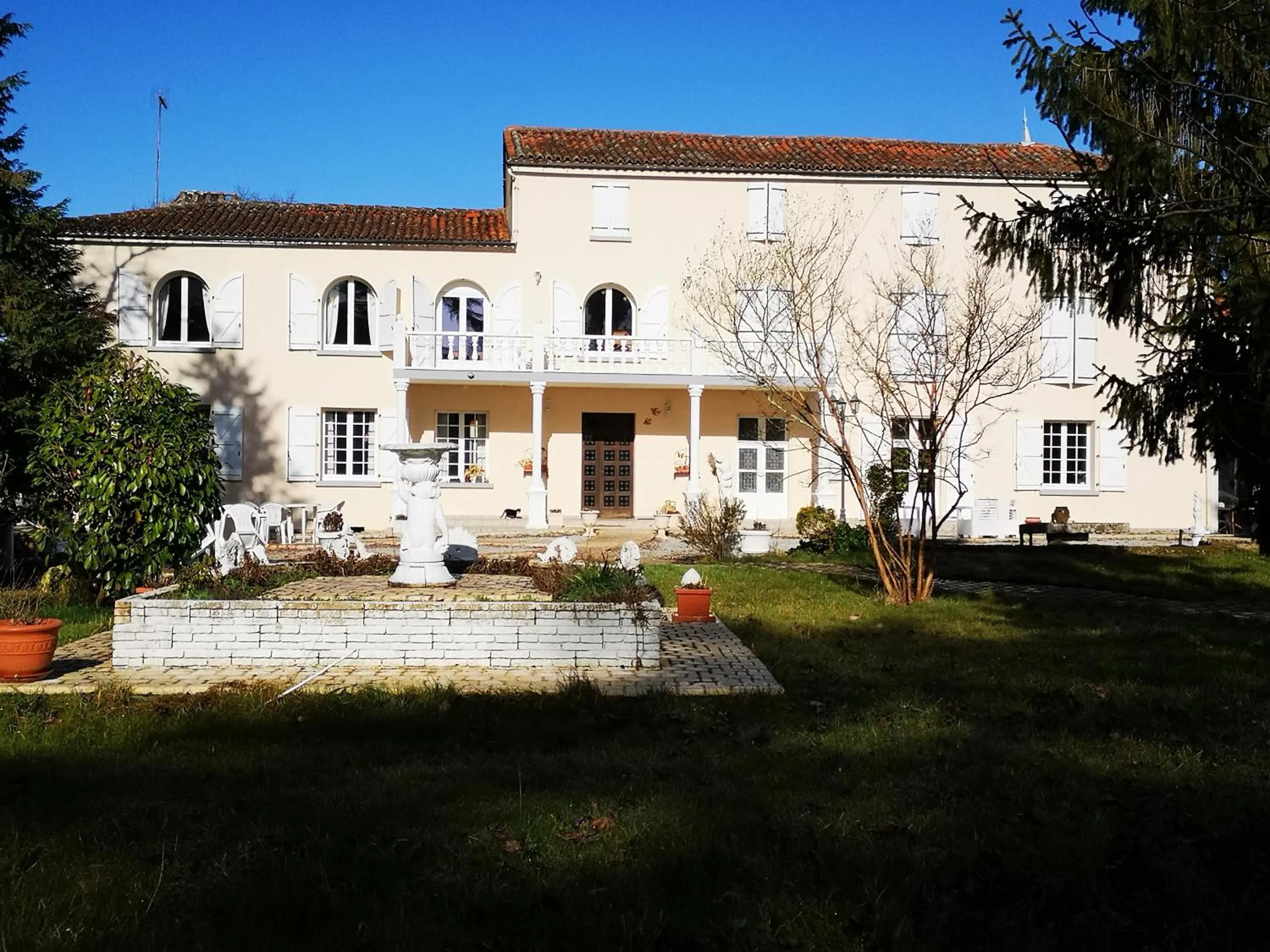 Le Clos des Cèdres b&b