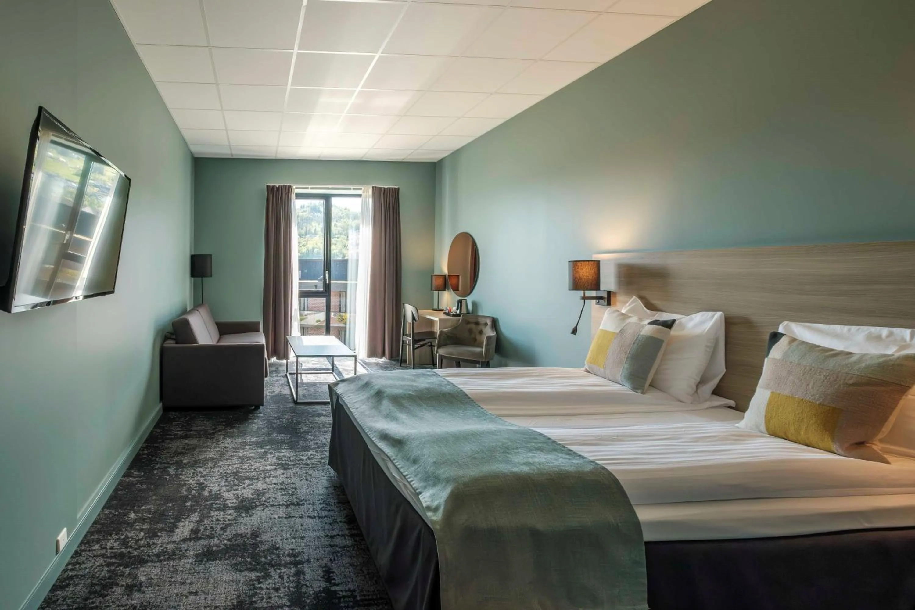 Photo of the whole room, Bed in Hardangerfjord Hotel