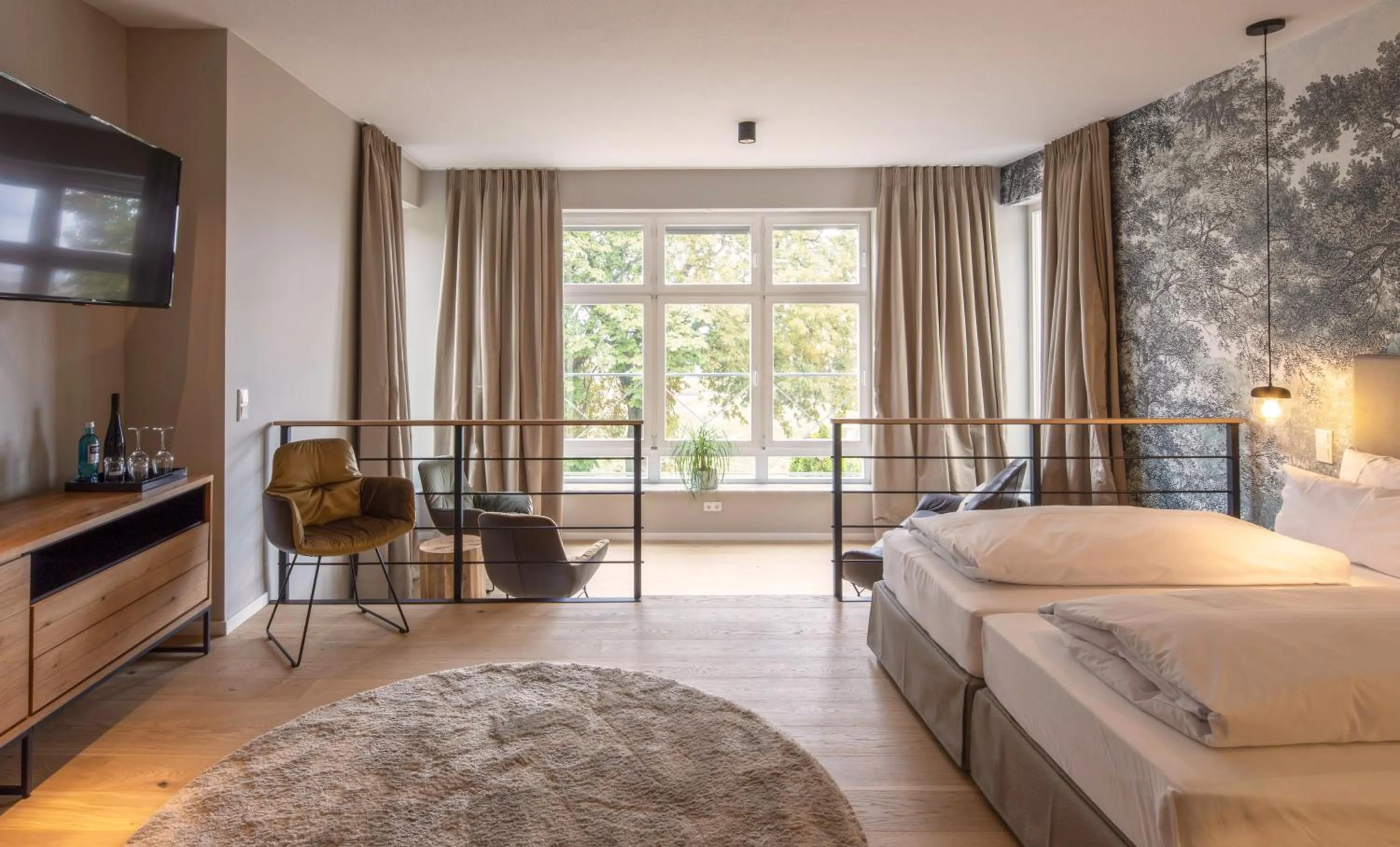 Photo of the whole room, Bed in Hofgut Wißberg - Das Weinberghotel