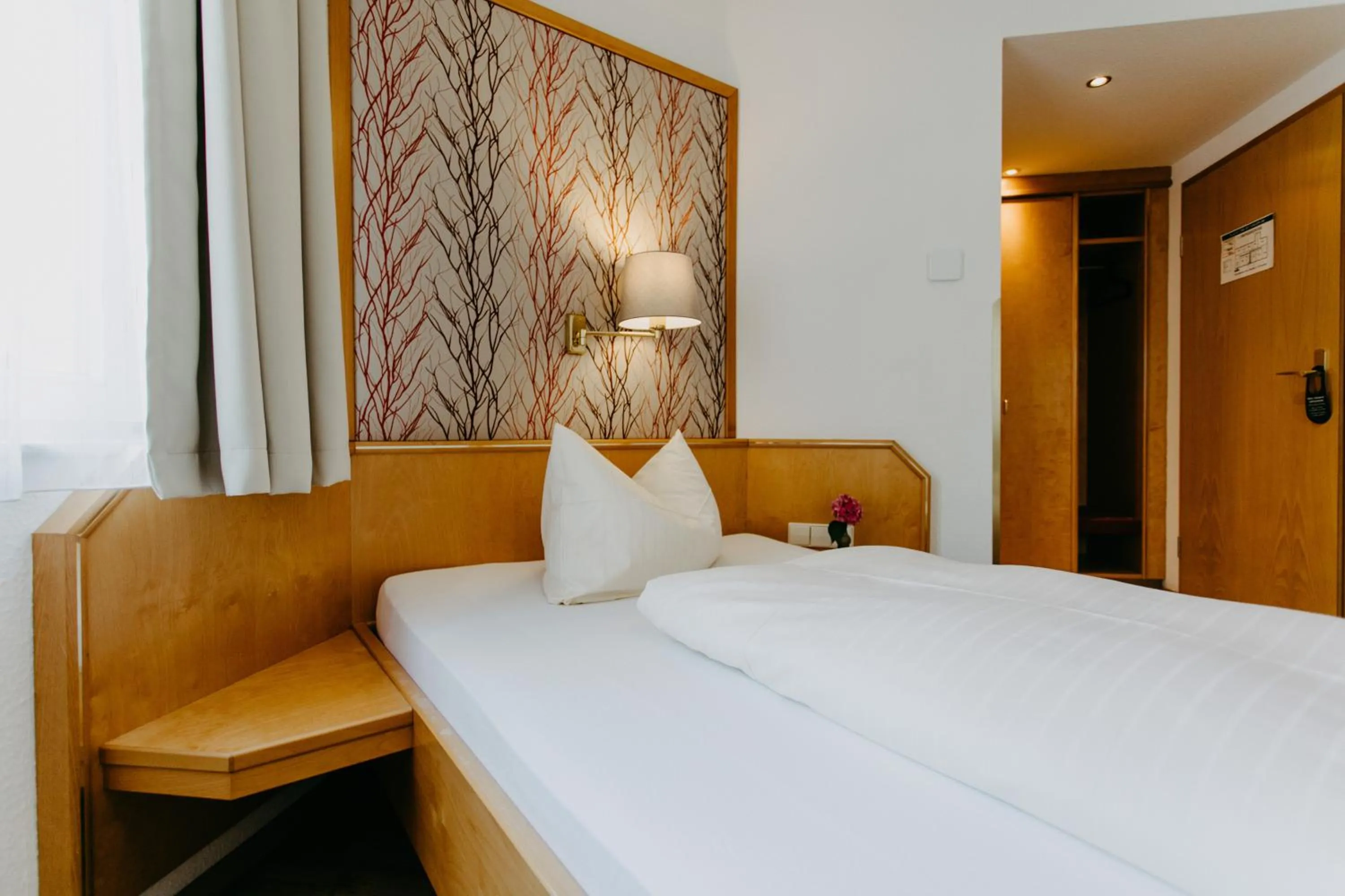 Photo of the whole room, Bed in Hotel Linde Durbach