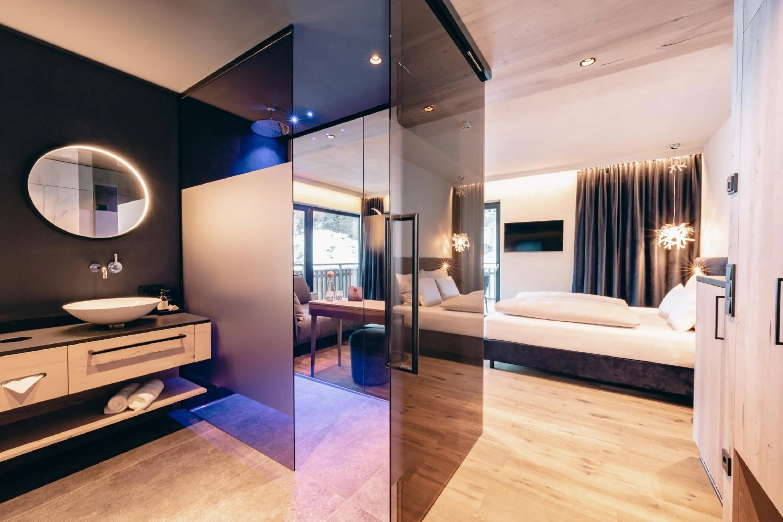 room service, Bed in ZillergrundRock Luxury Mountain Resort