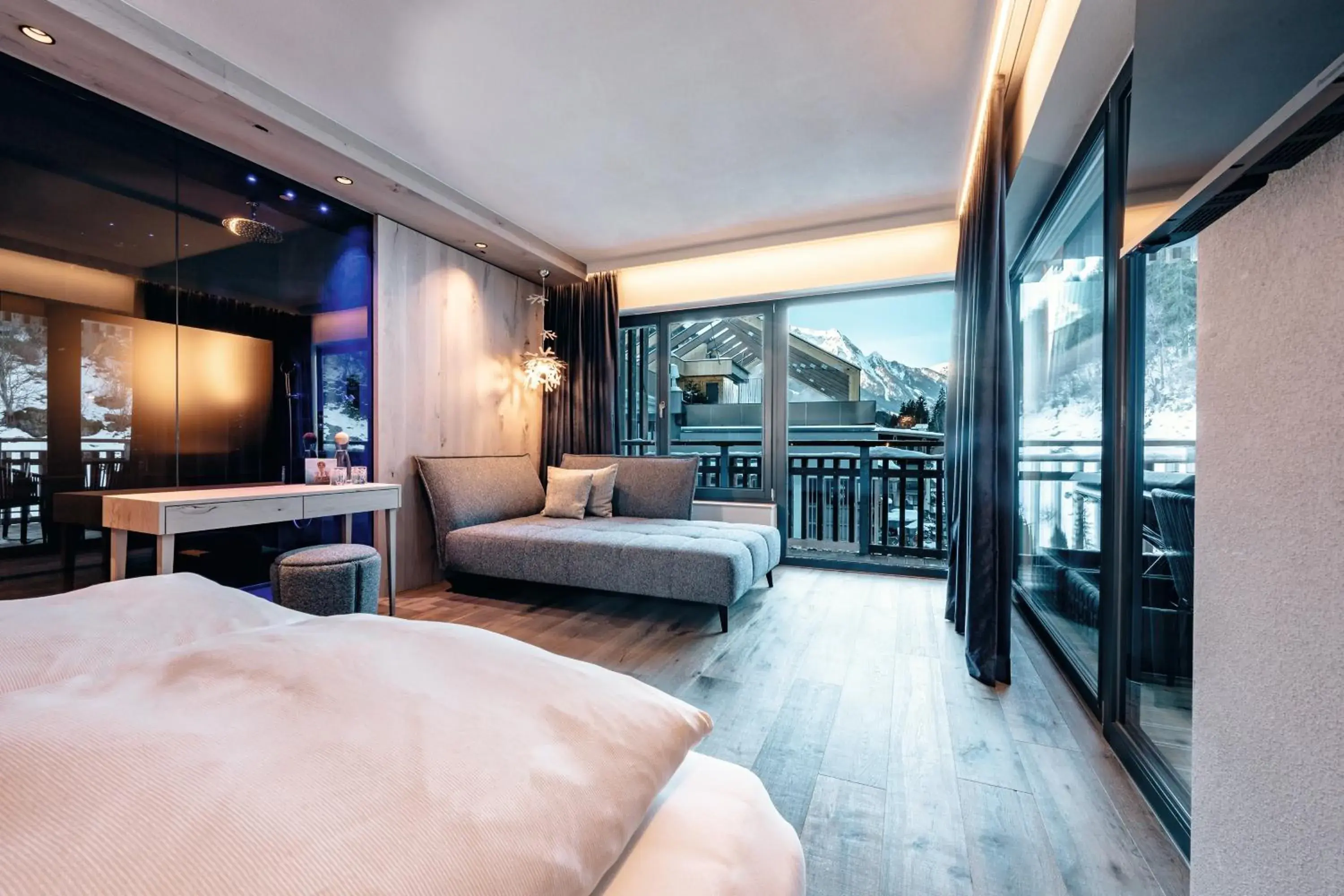 Queen Room with Balcony in ZillergrundRock Luxury Mountain Resort Queen Room with Balcony in ZillergrundRock Luxury Mountain Resort