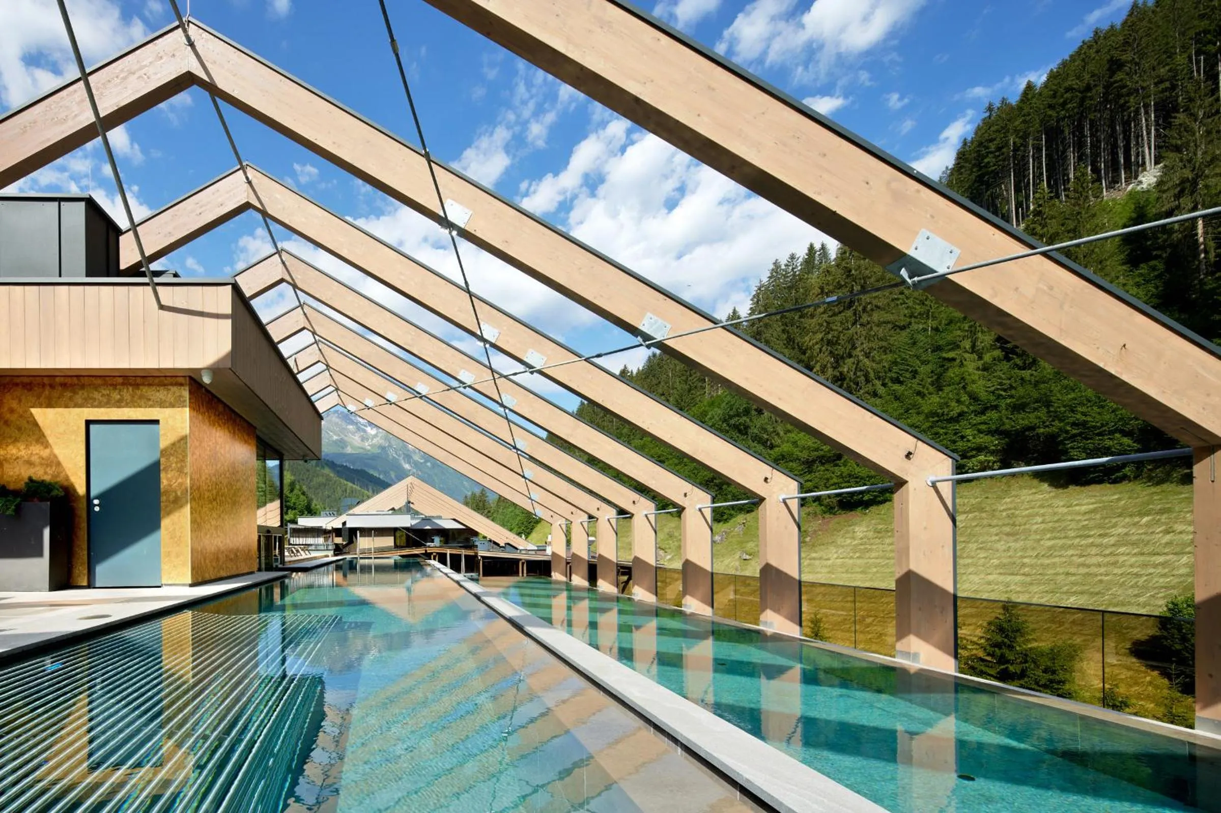 Swimming pool in ZillergrundRock Luxury Mountain Resort