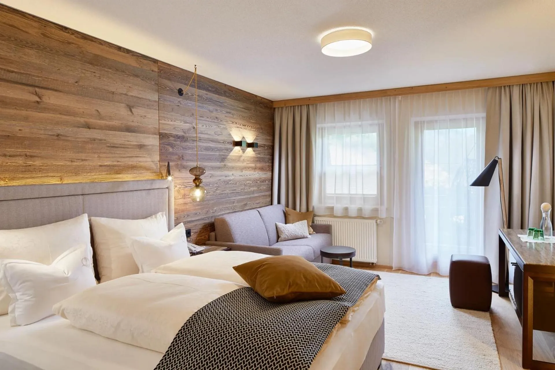 Photo of the whole room, Bed in ZillergrundRock Luxury Mountain Resort