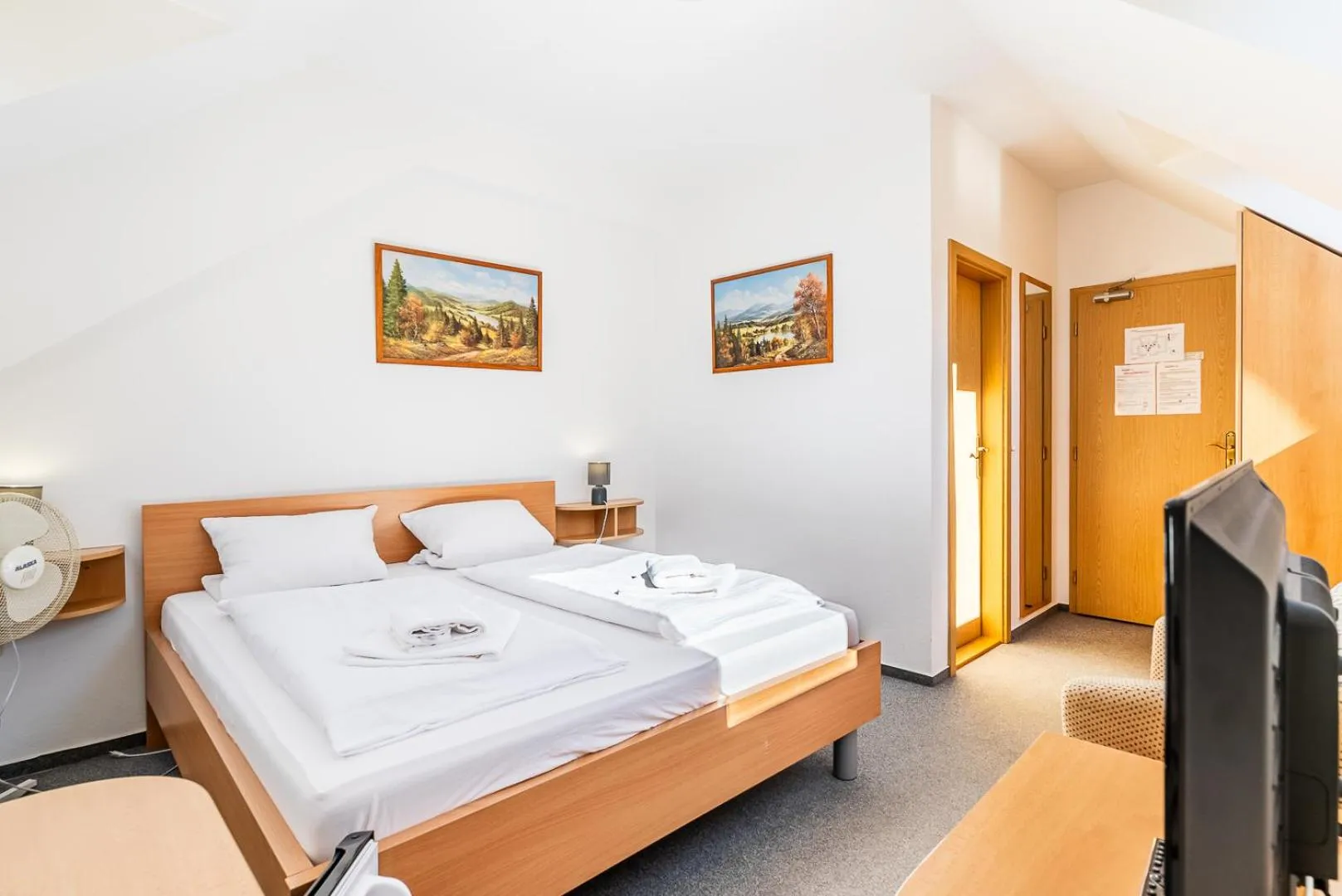 TV and multimedia, Bed in Garni Hotel Gavurky