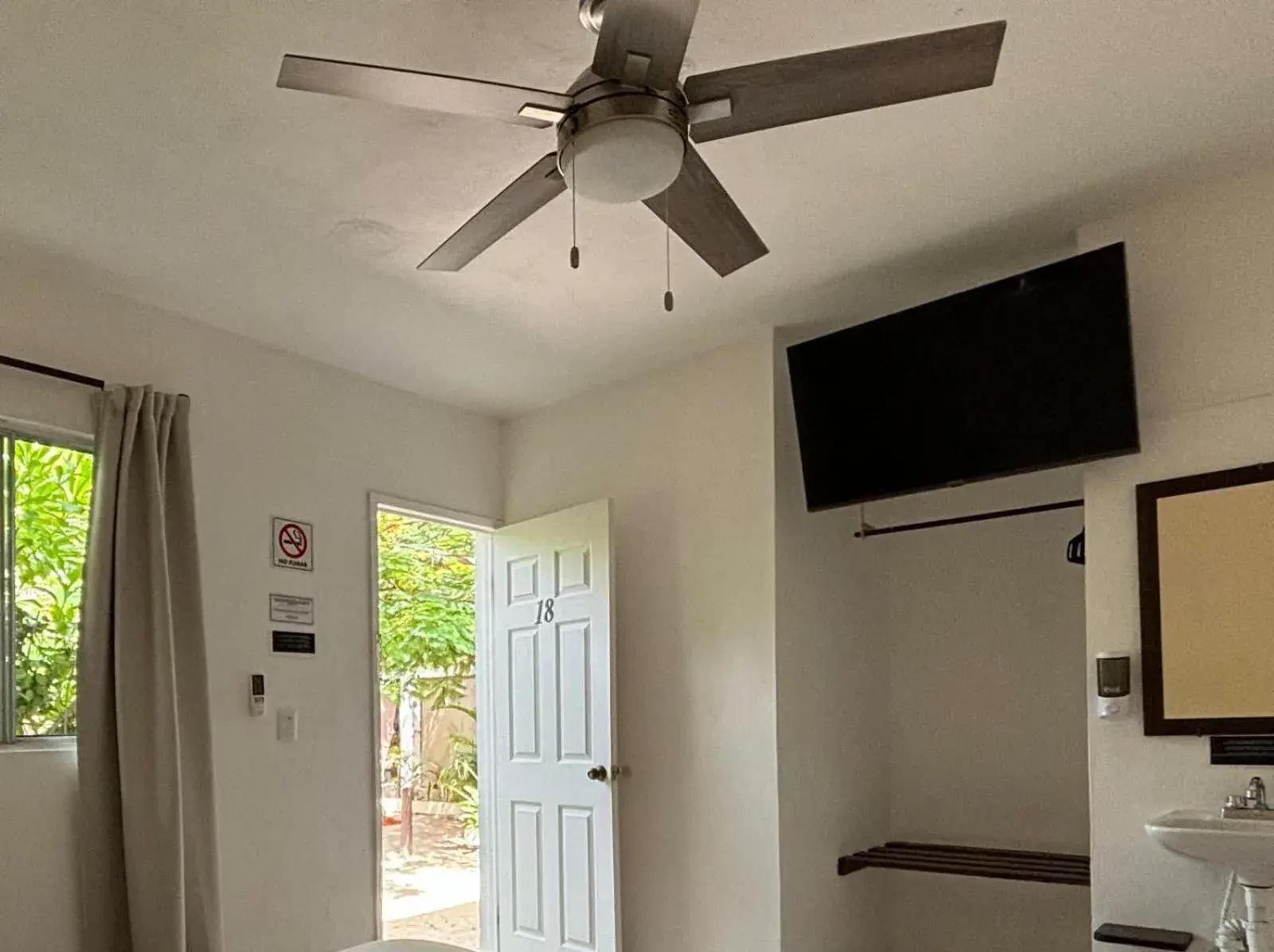 Quadruple Room - Two Double Beds in La Diosa Kali Beach Front Hotel Quadruple Room - Two Double Beds in La Diosa Kali Beach Front Hotel