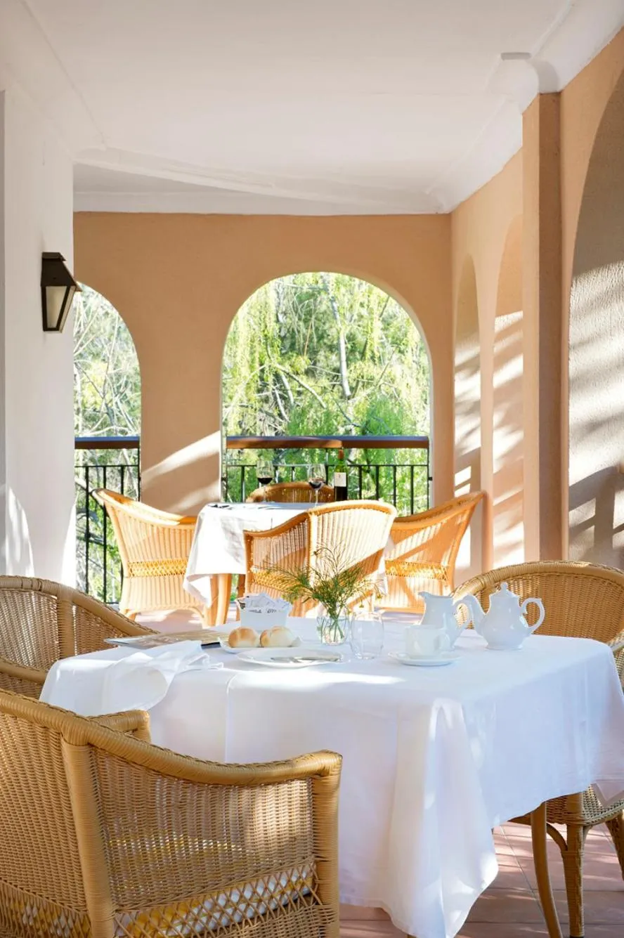 Monasterio De Piedra