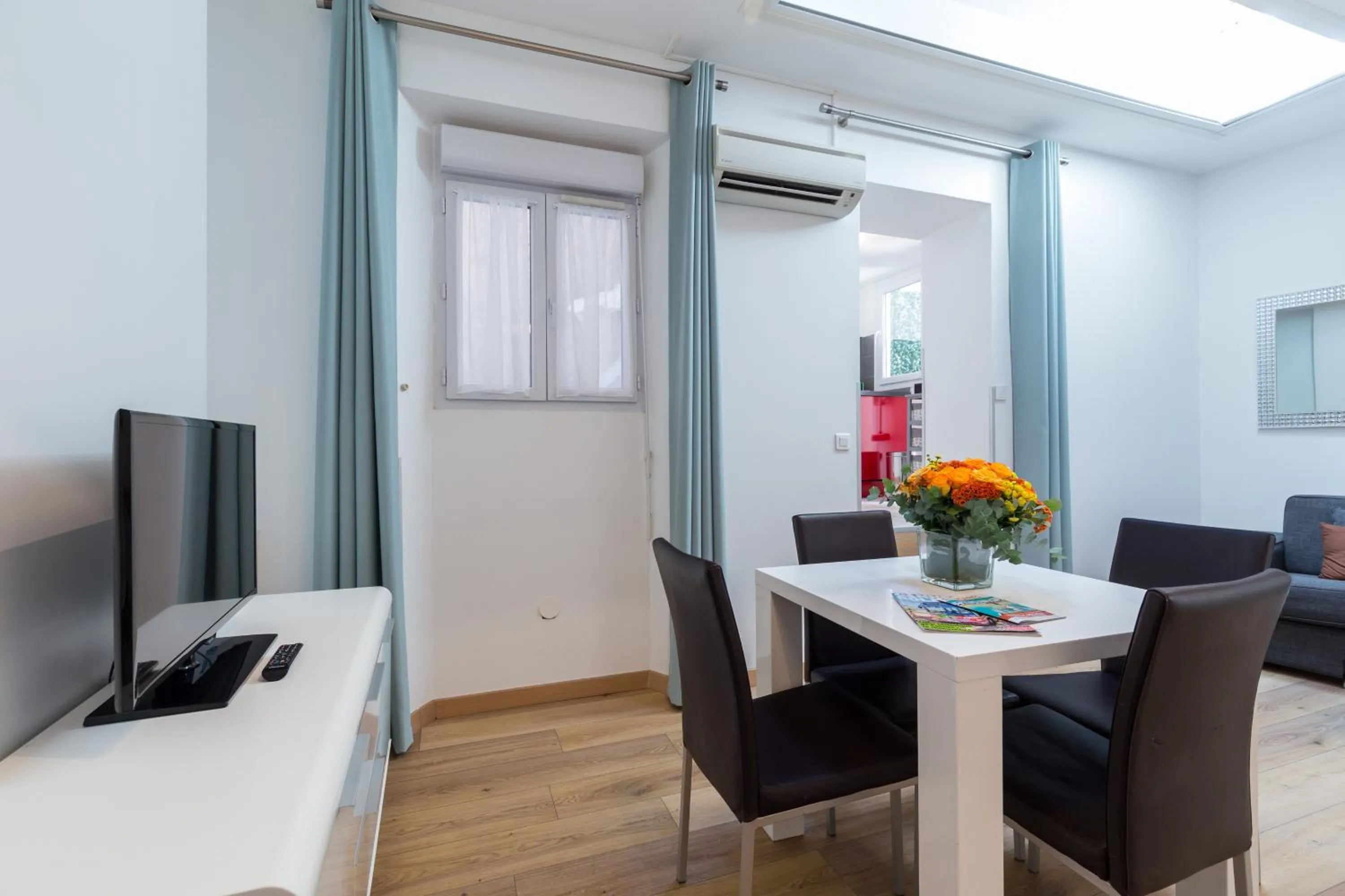 Dining area in Florella Clemenceau Apartment
