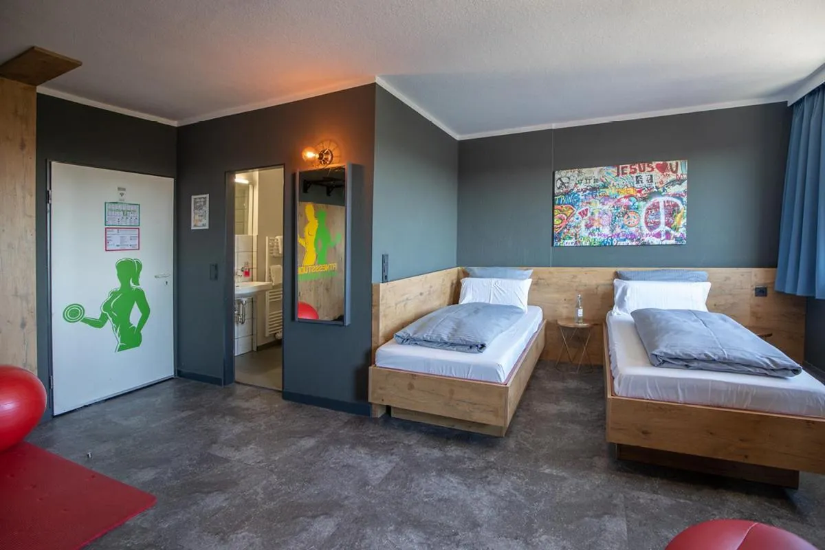 Bedroom, Bed in Hotel Mecklenheide