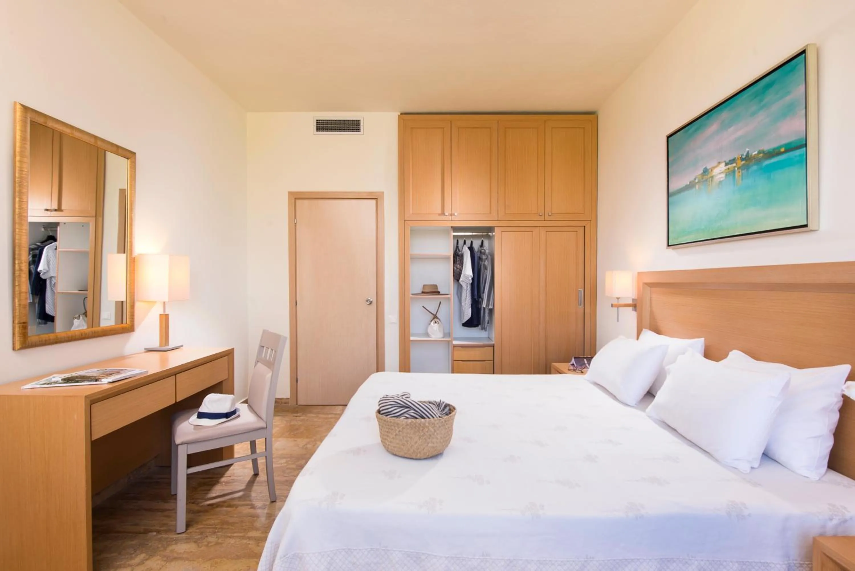 Bedroom, Bed in Kassandra Palace Seaside Resort