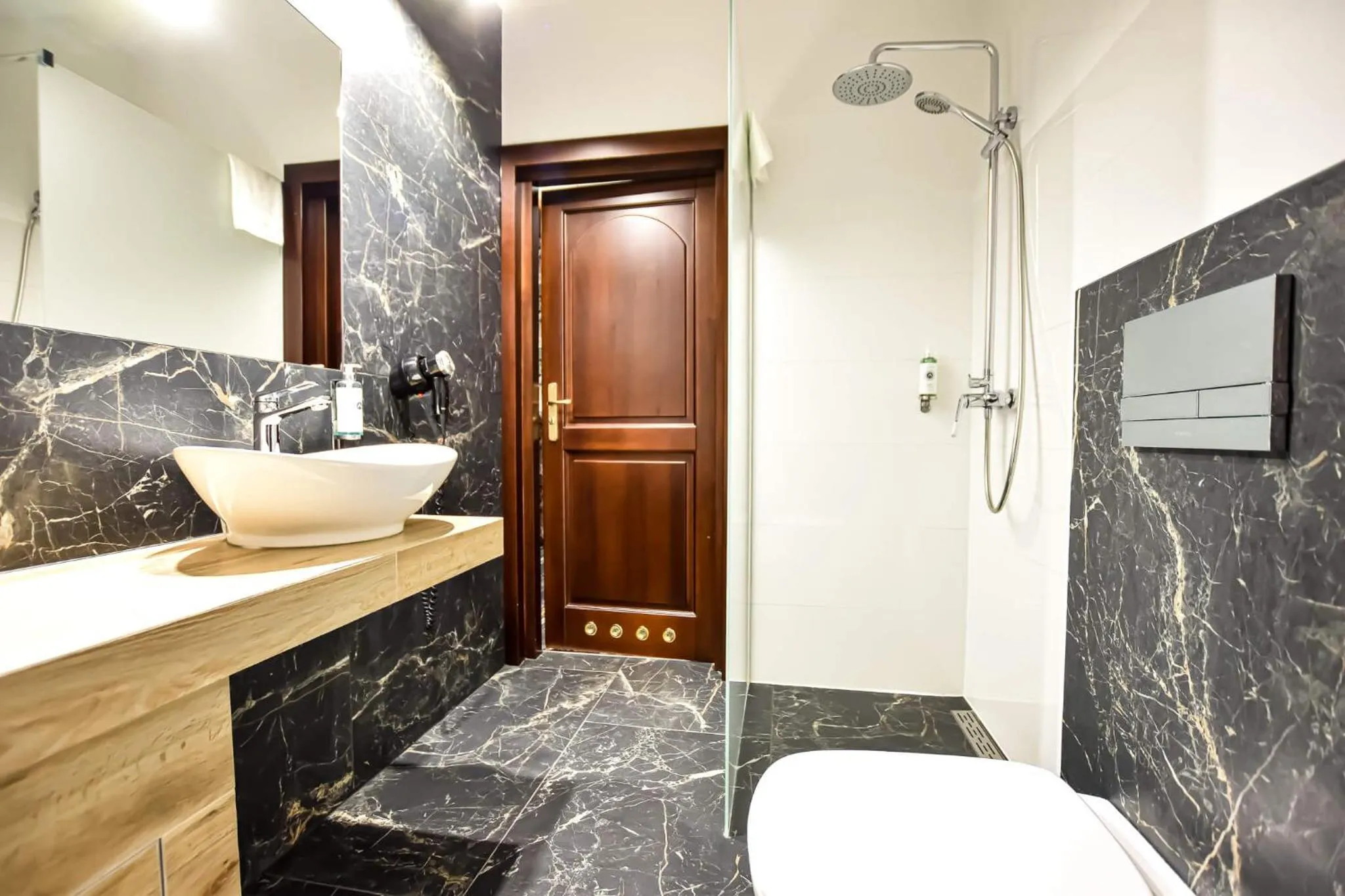 Shower, Bathroom in Leśny Dwór