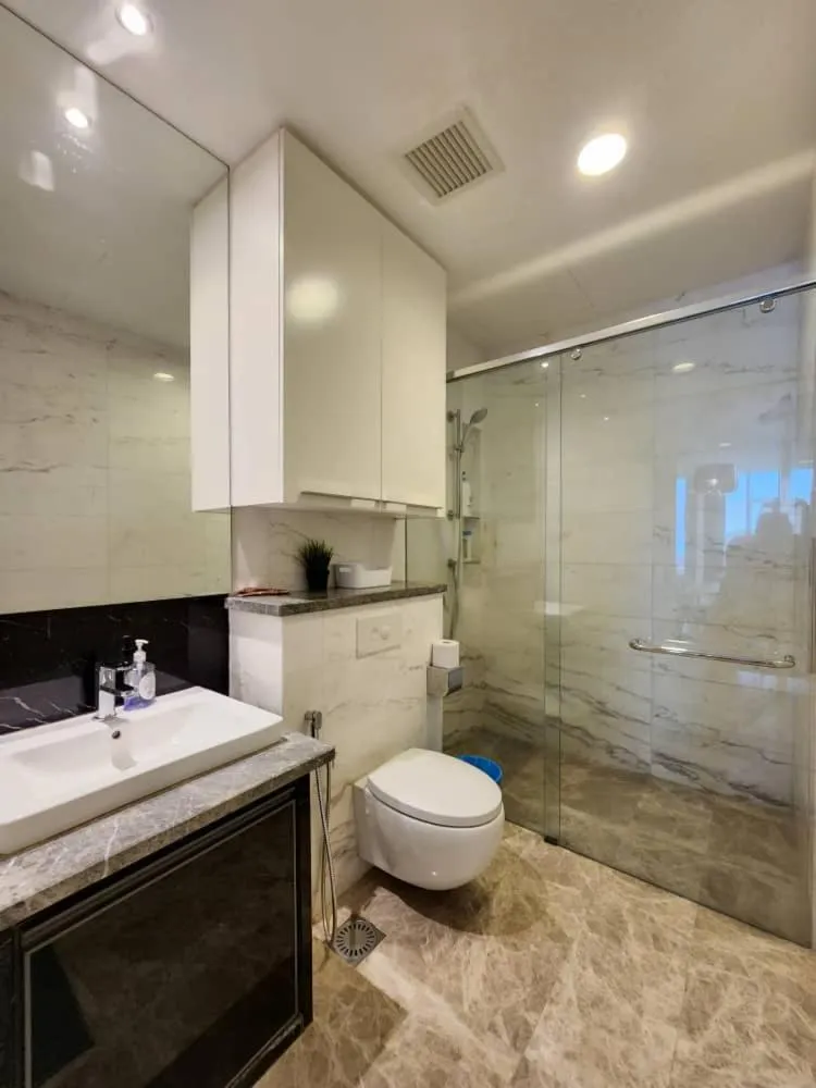 Toilet in KL Platinum KLCC By Hive KL