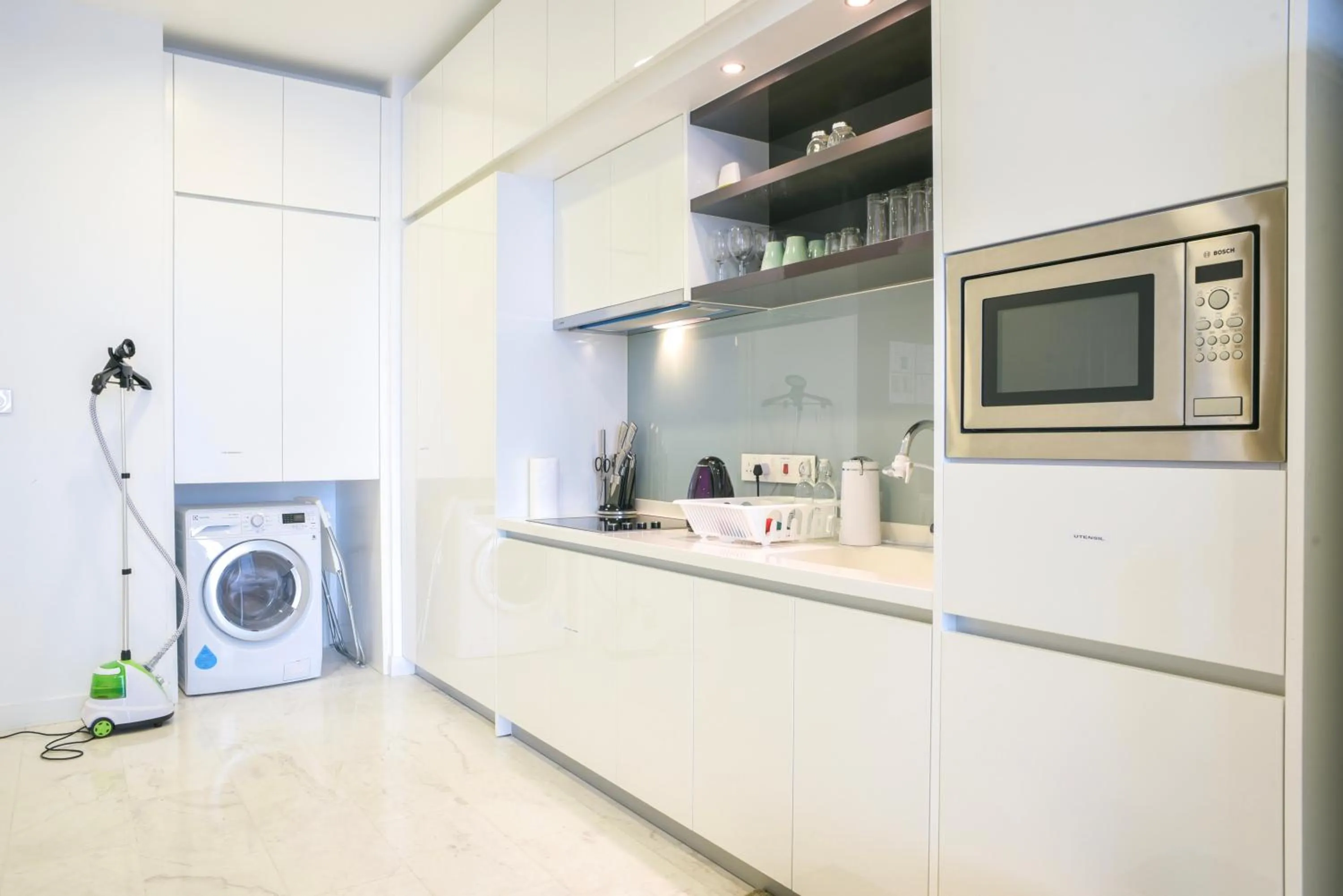 Kitchen or kitchenette in KL Platinum KLCC By Hive KL