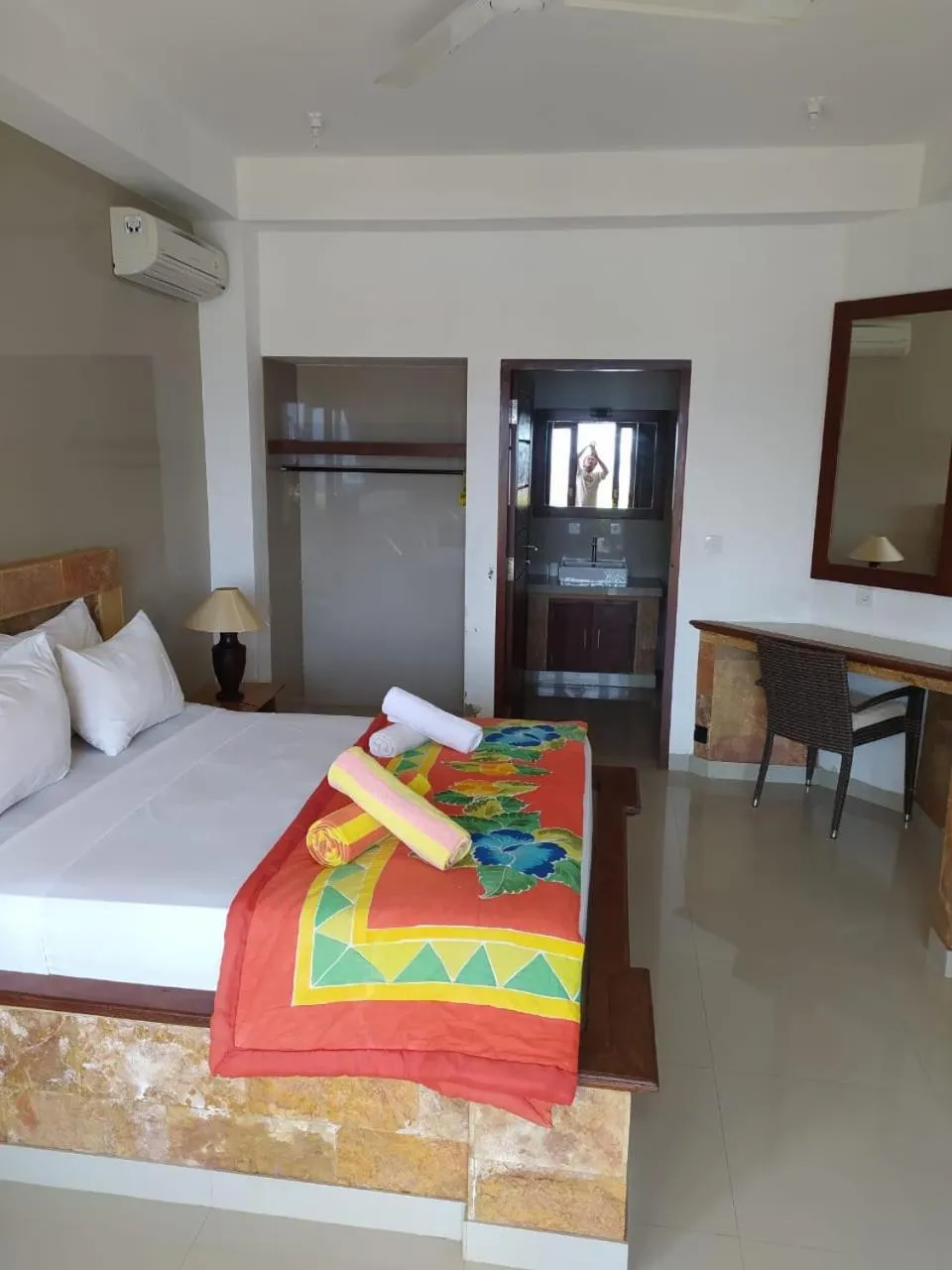 Property building, Bed in Ocean Resort Amed