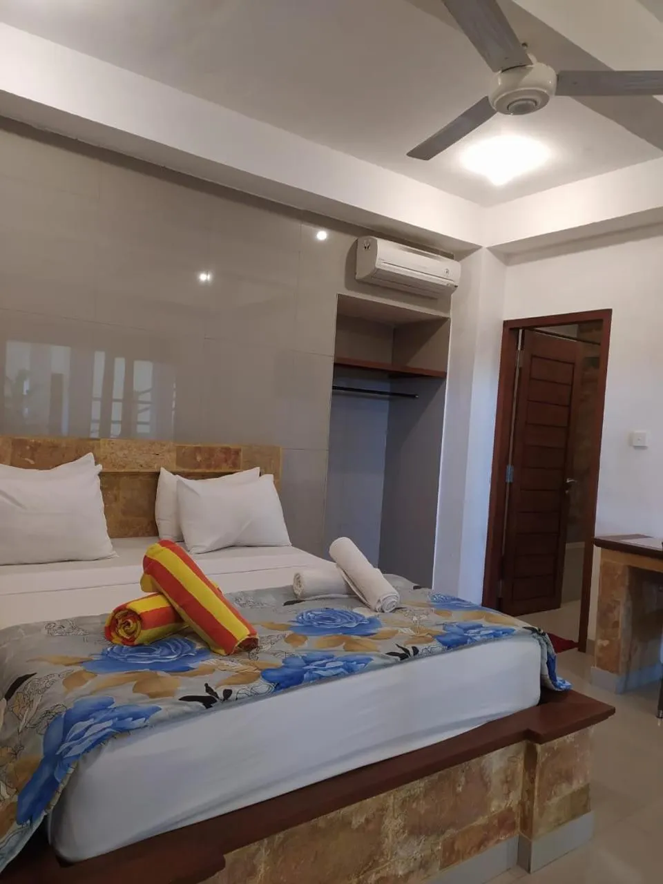 Bed in Ocean Resort Amed