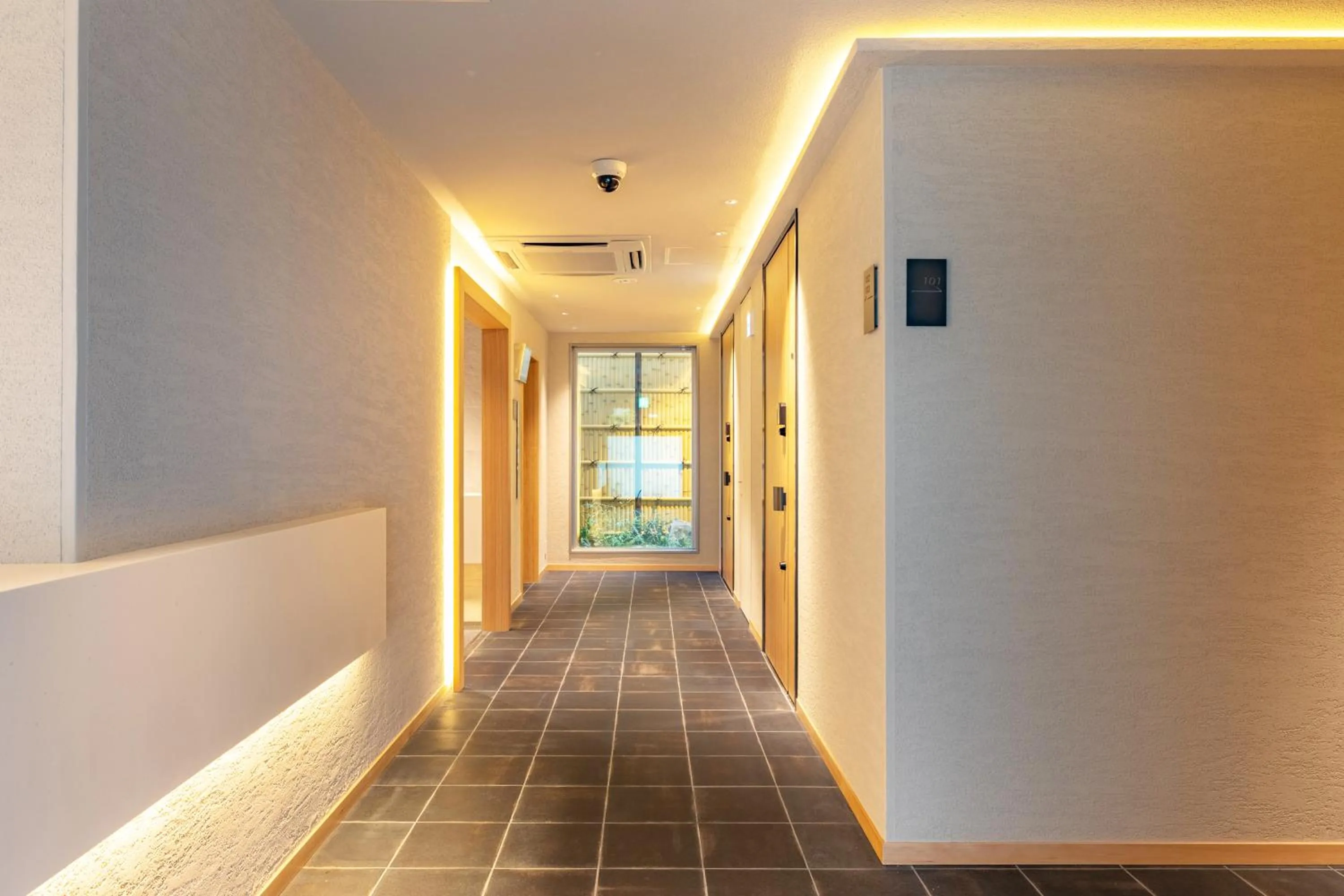 Property building in Karasuma Rokujo Hotel