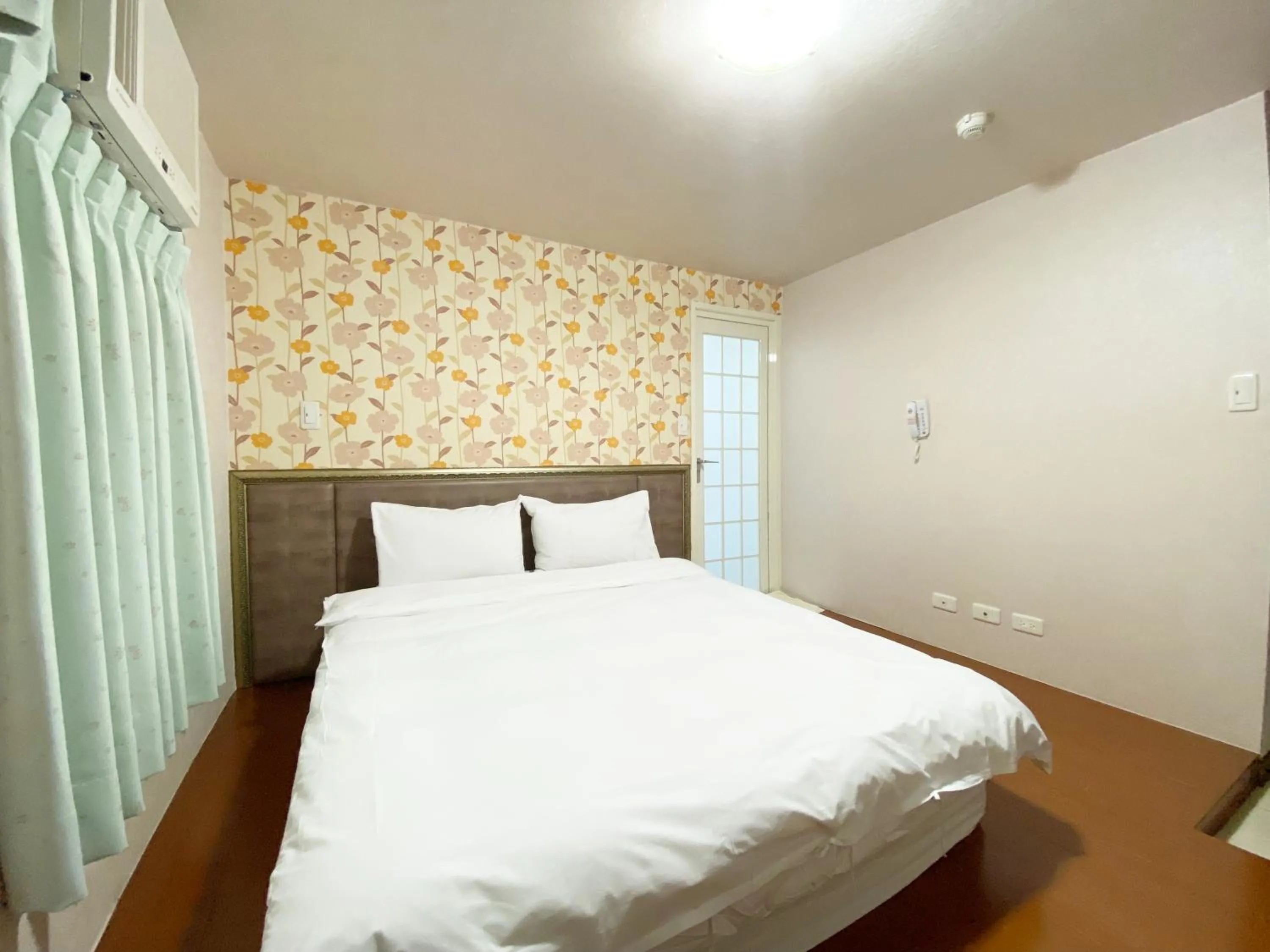 View (from property/room), Bed in One Night Inn Fengjia